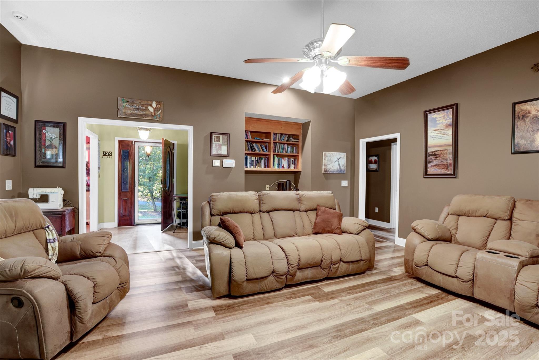 36014 Davis Drive — Albemarle