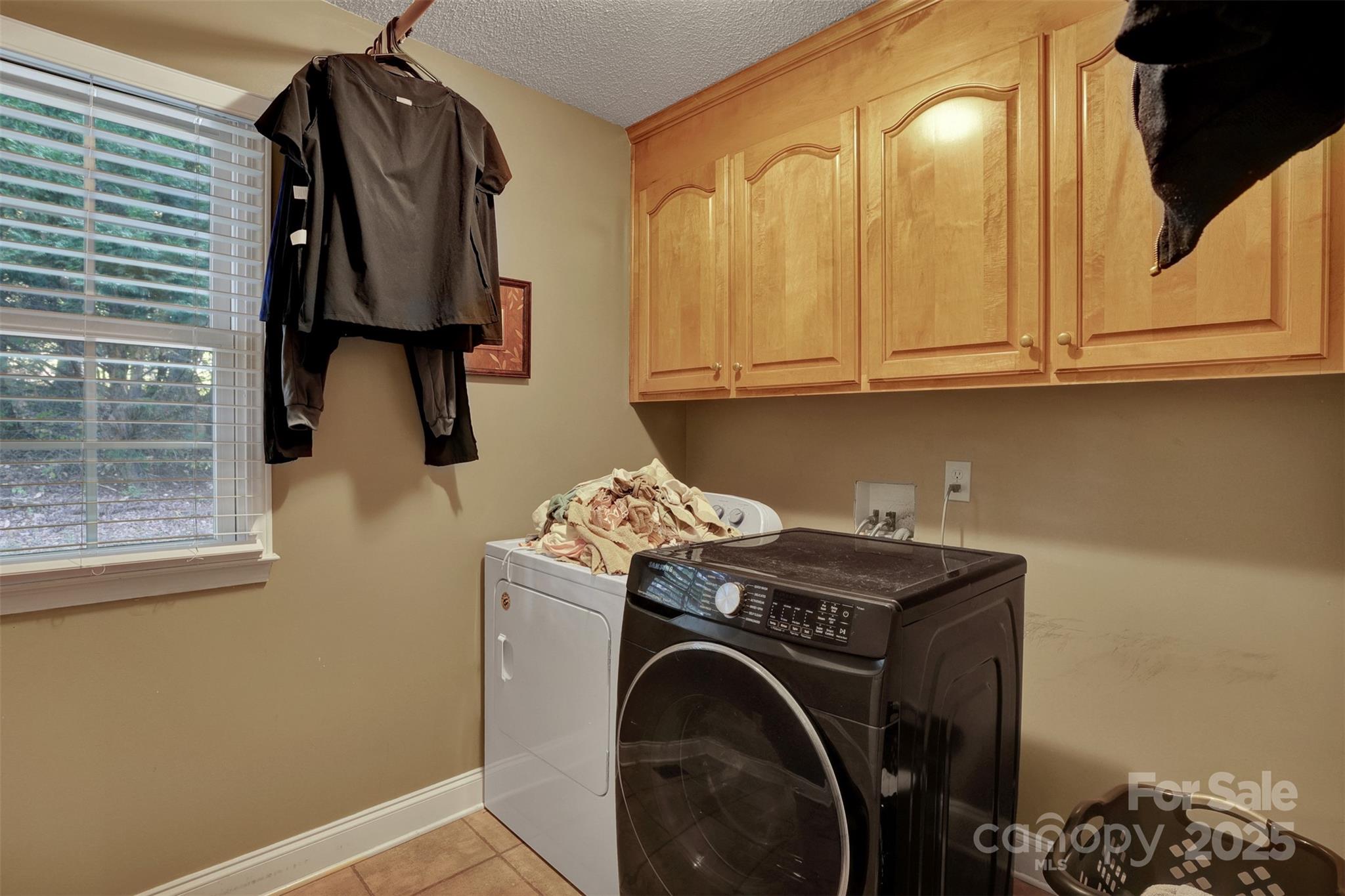36014 Davis Drive — Albemarle