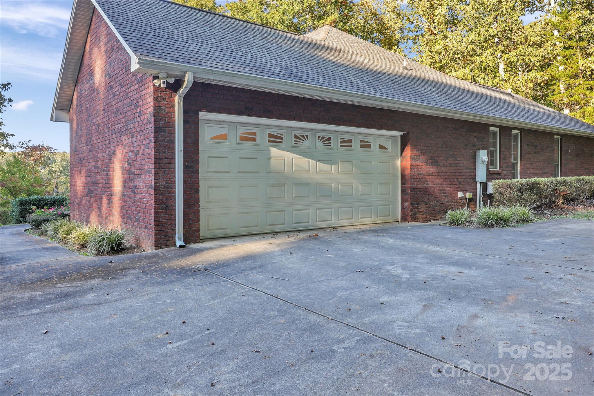 36014 Davis Drive — Albemarle