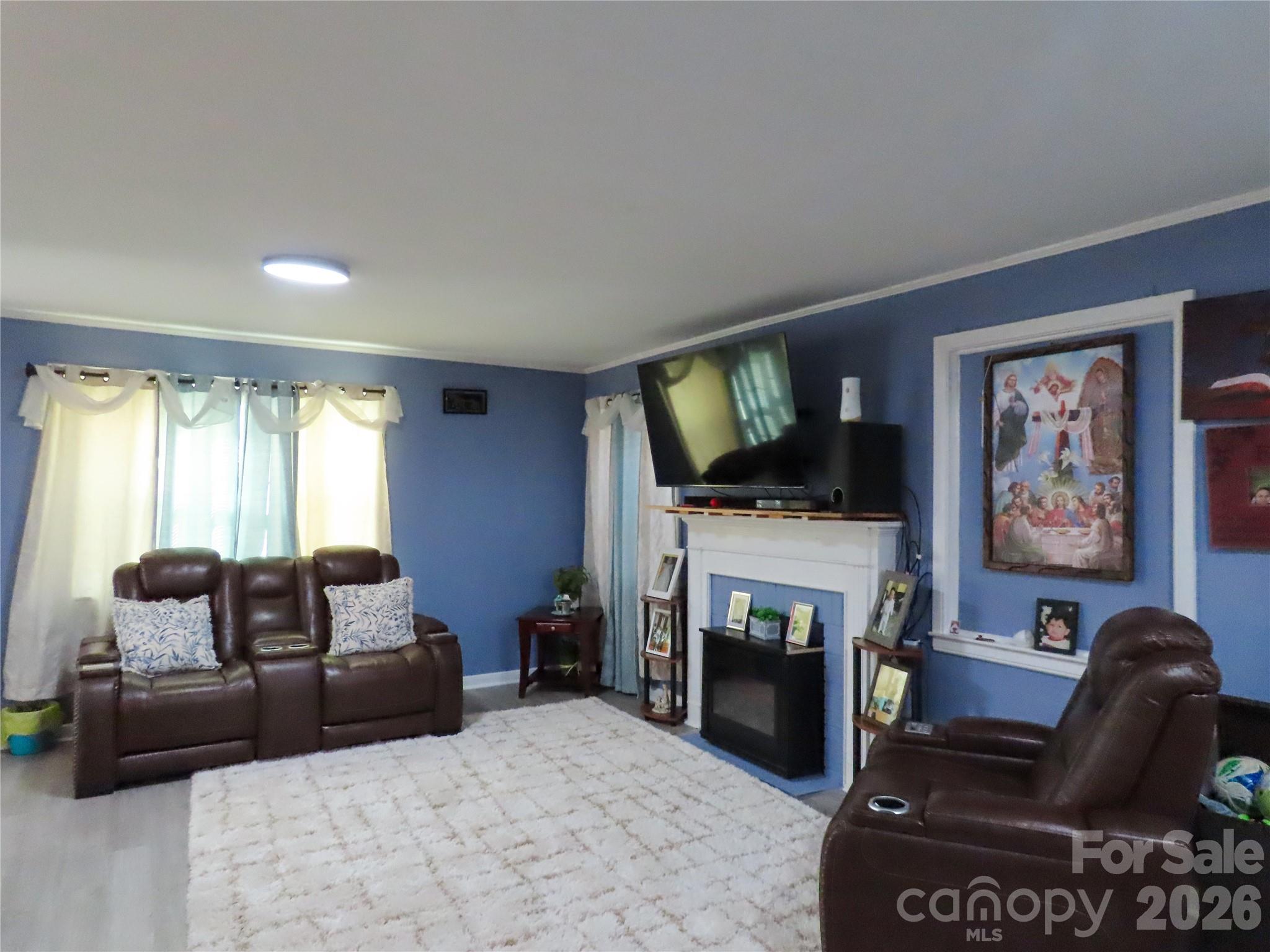 214 E Springs Street — Lancaster