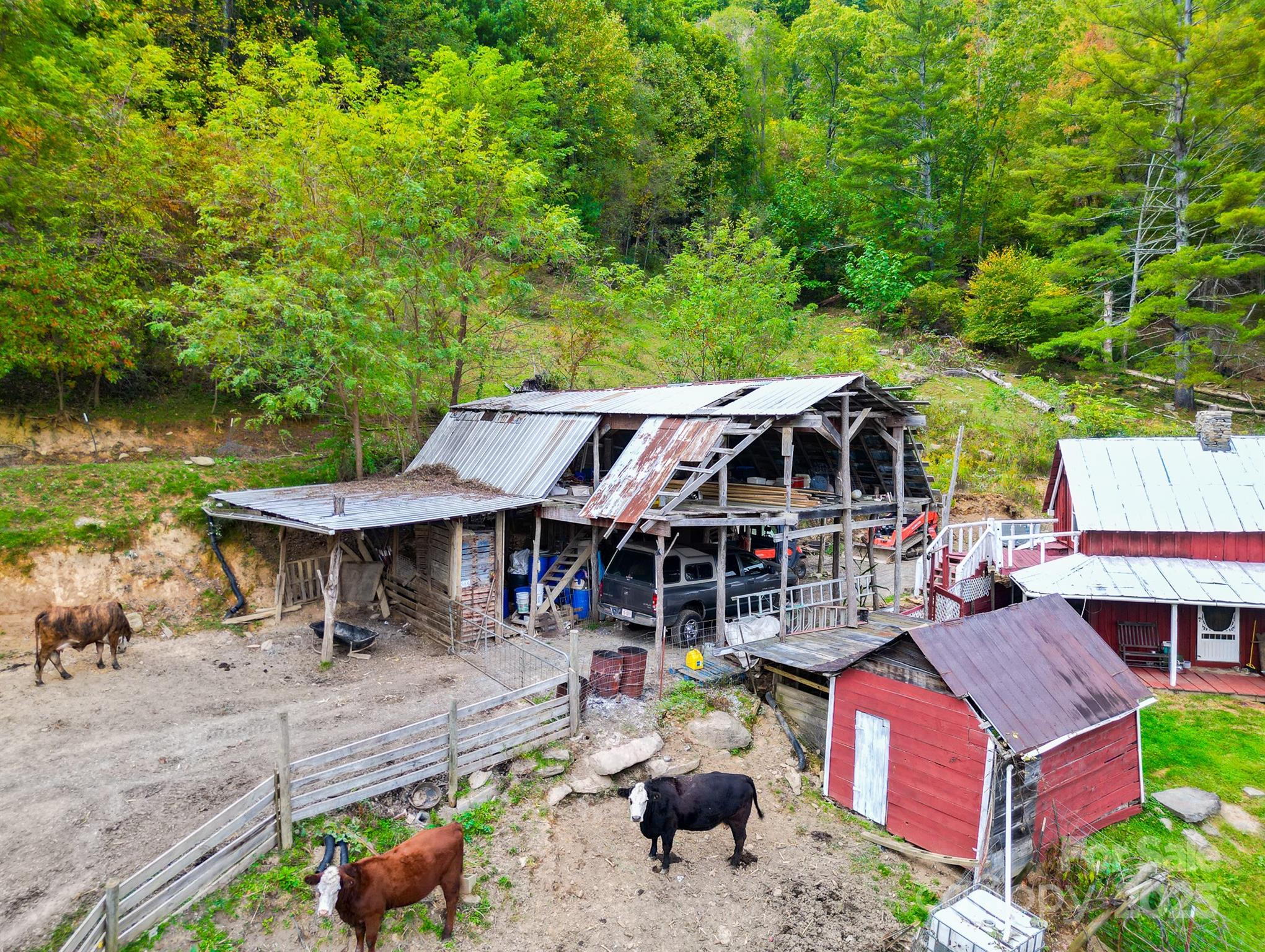 105 Home Place Road — Maggie Valley