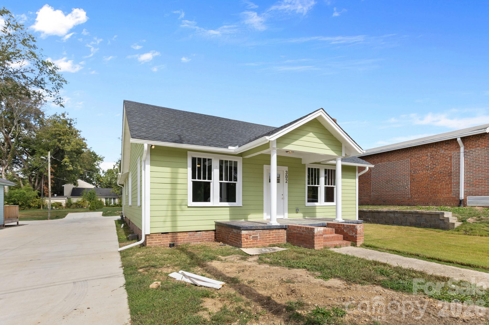 302 W Gay Street — Lancaster
