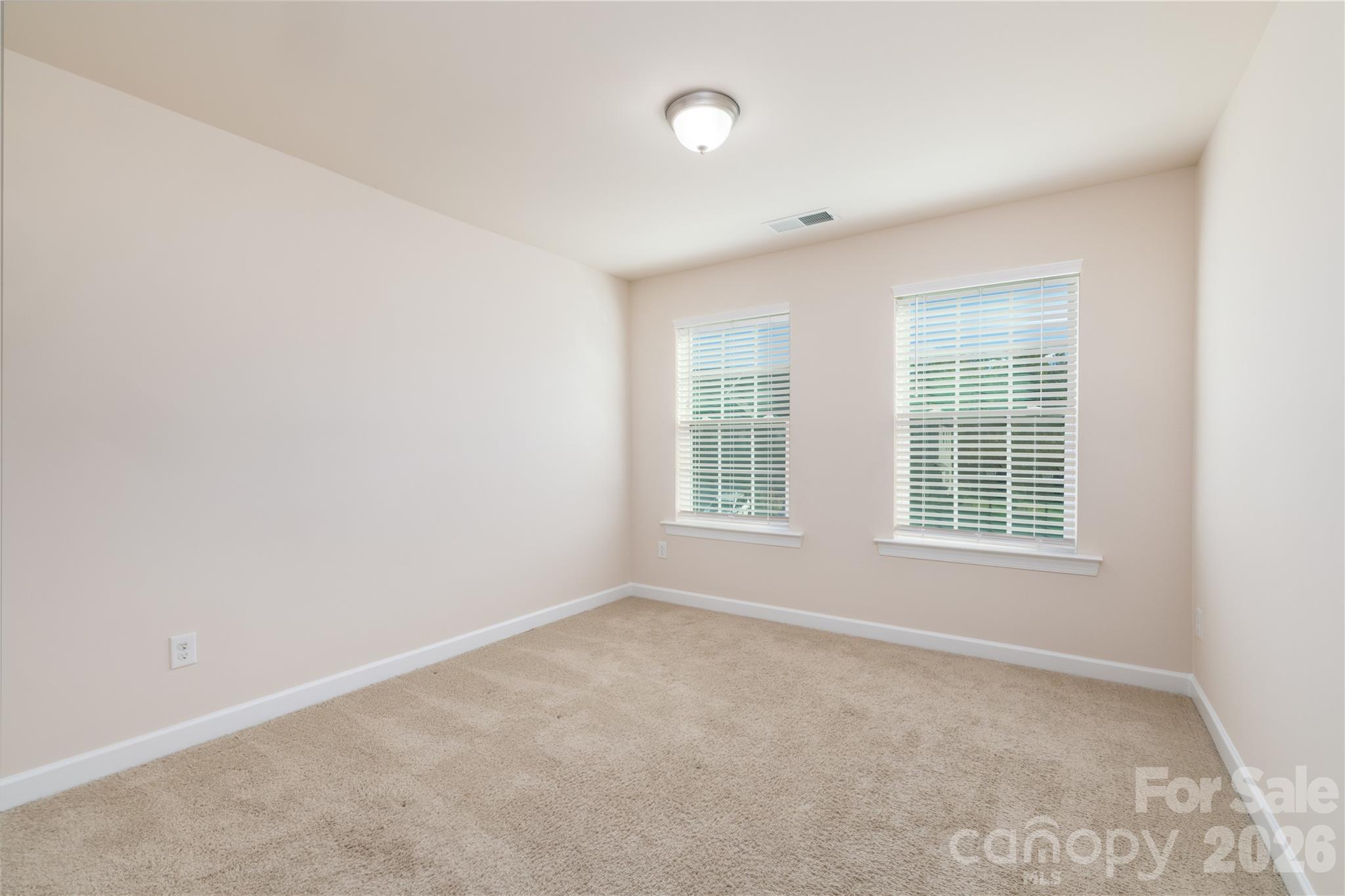 9320 Glenburn Lane — Charlotte