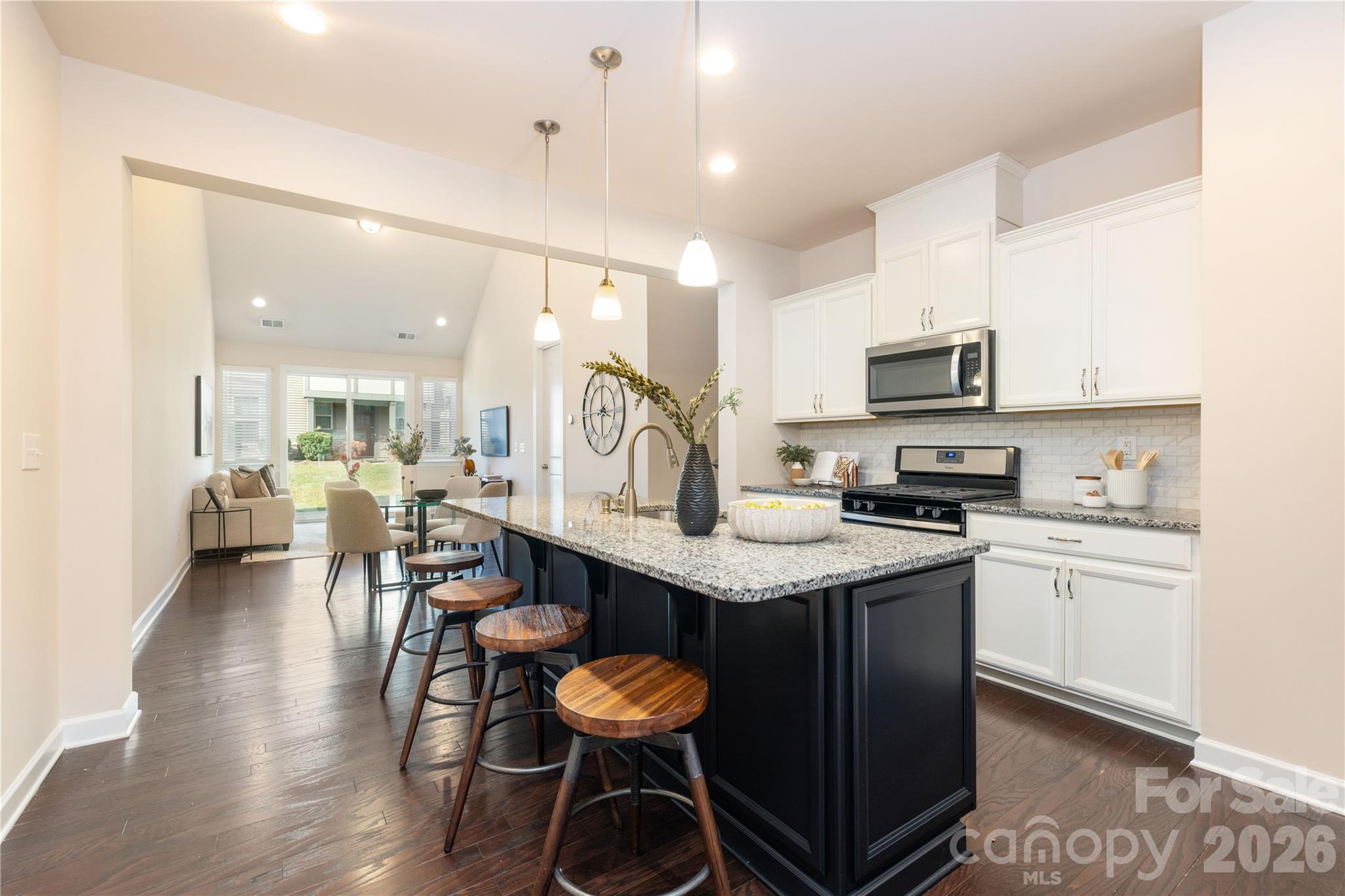 9320 Glenburn Lane — Charlotte
