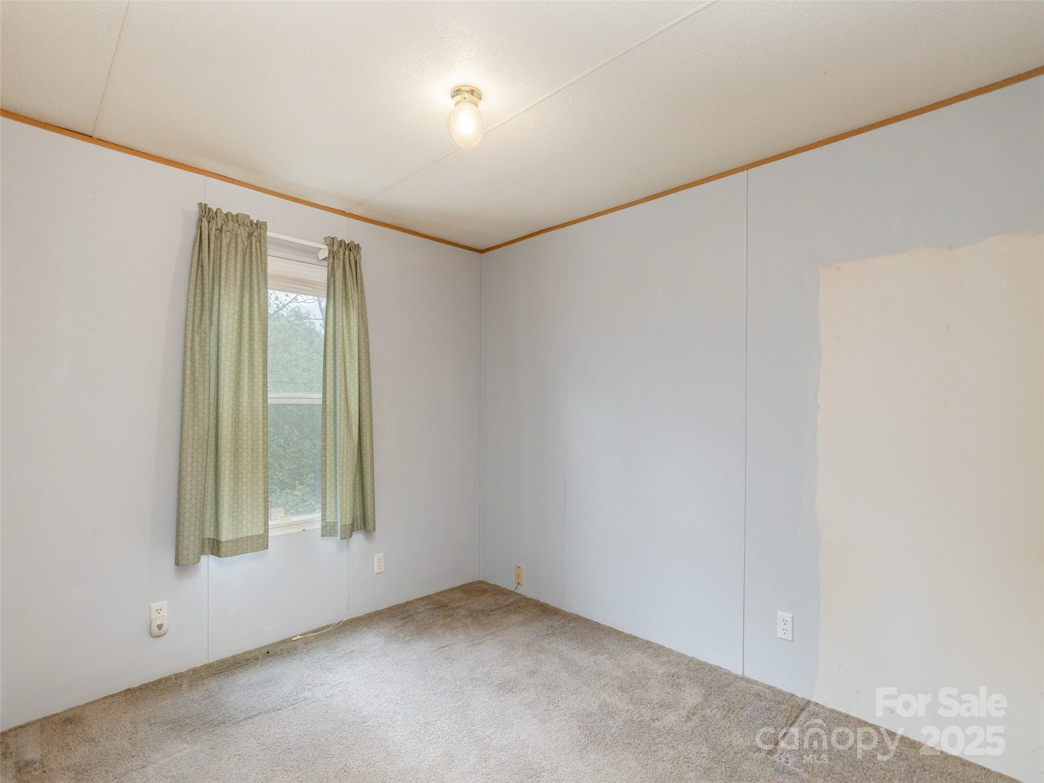 81 Mount Airy Road — Marshall