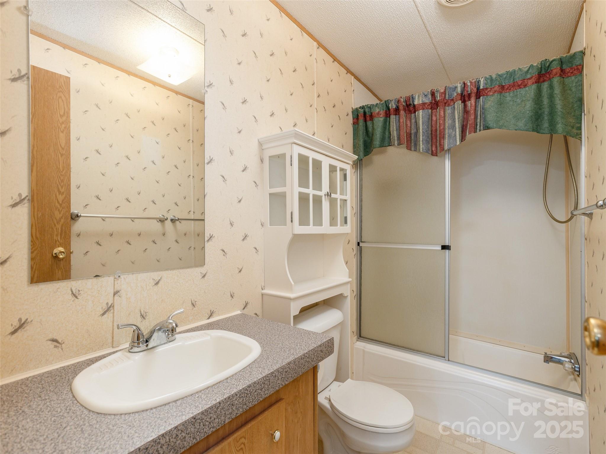 81 Mount Airy Road — Marshall