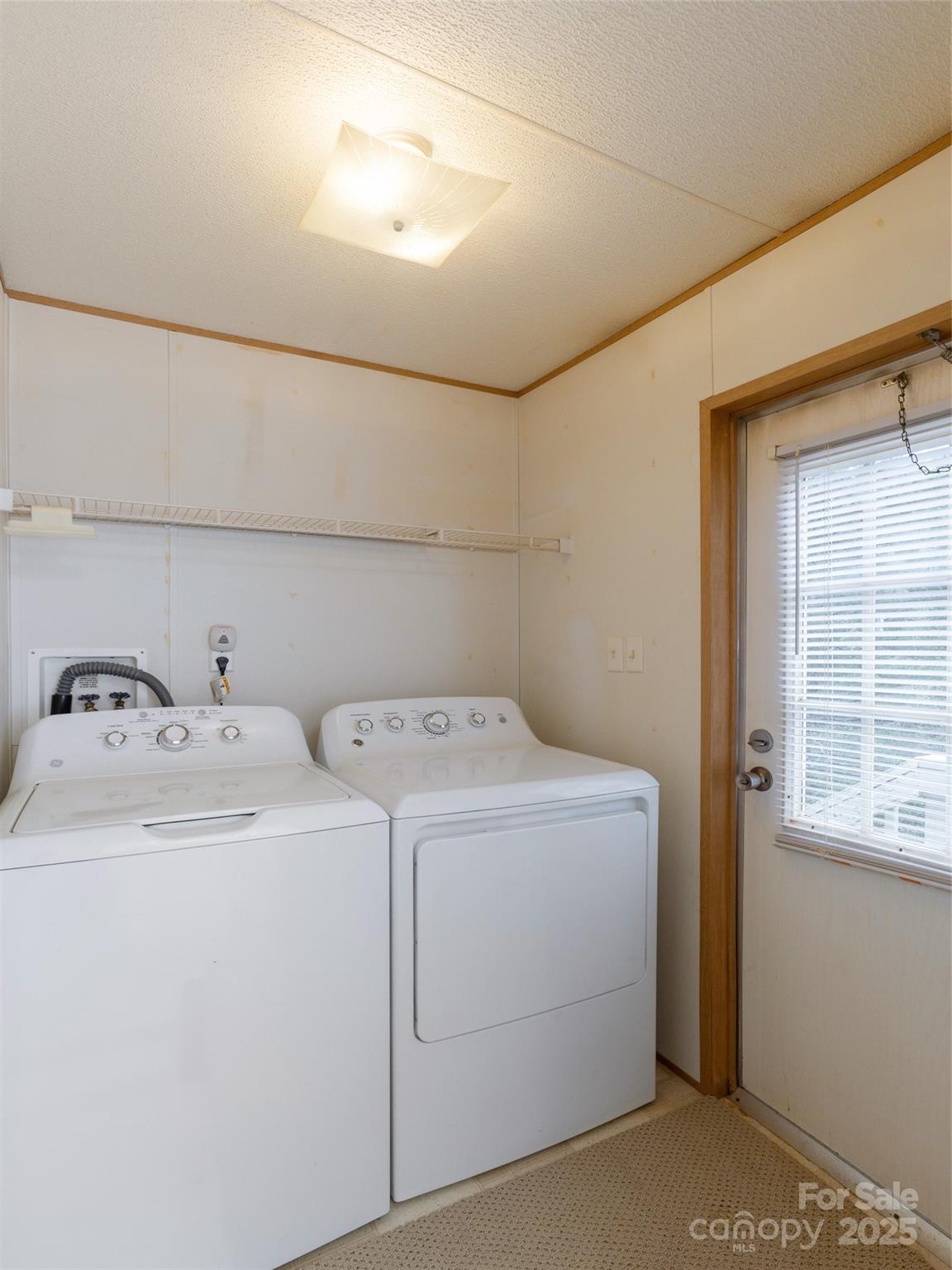 81 Mount Airy Road — Marshall