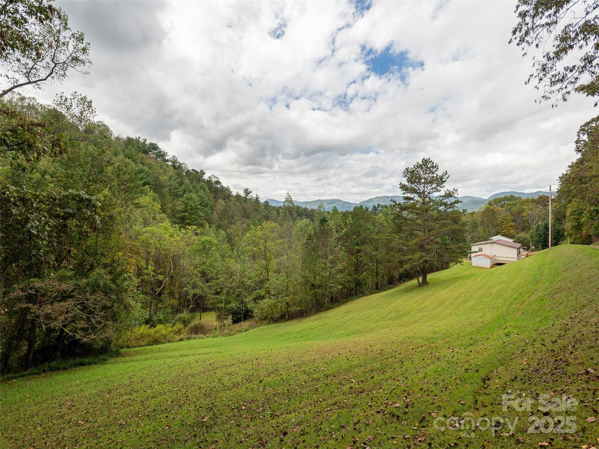 81 Mount Airy Road — Marshall