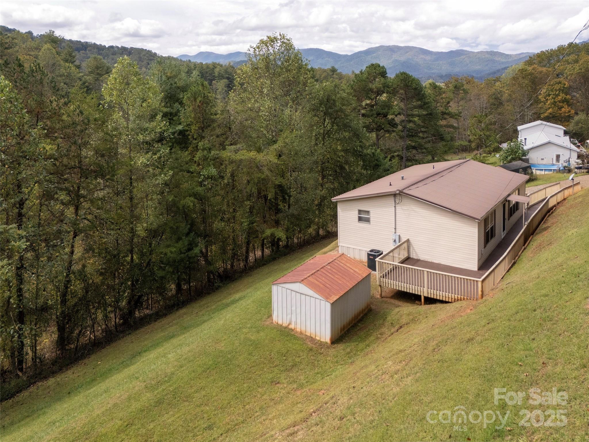 81 Mount Airy Road — Marshall