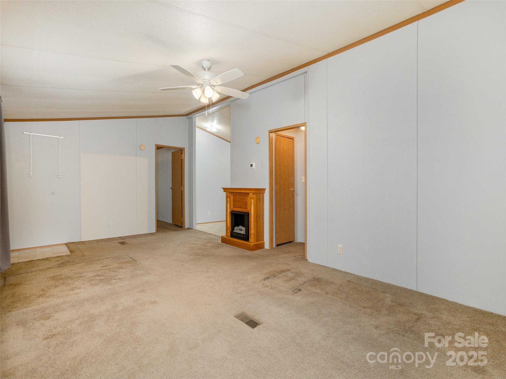 81 Mount Airy Road — Marshall