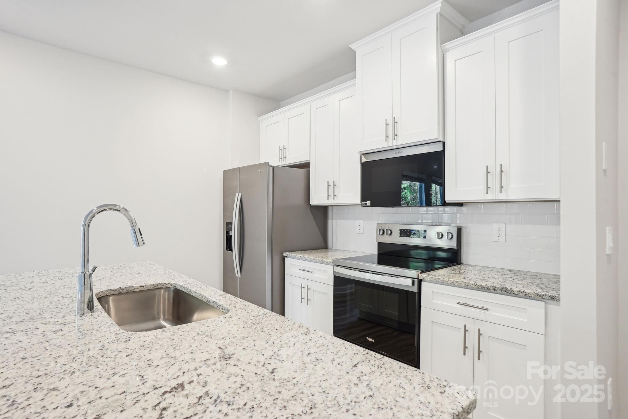 105 Ciara Place #E — Mooresville