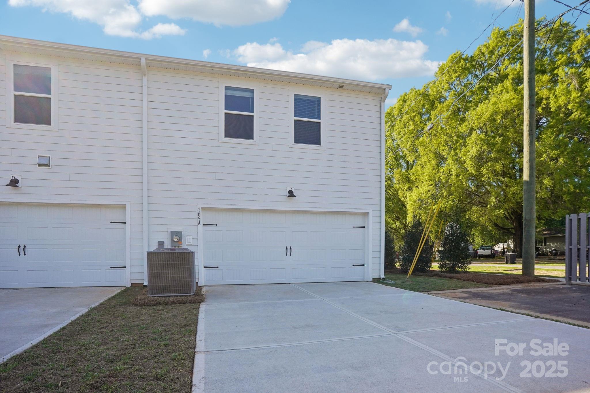 105 Ciara Place #E — Mooresville