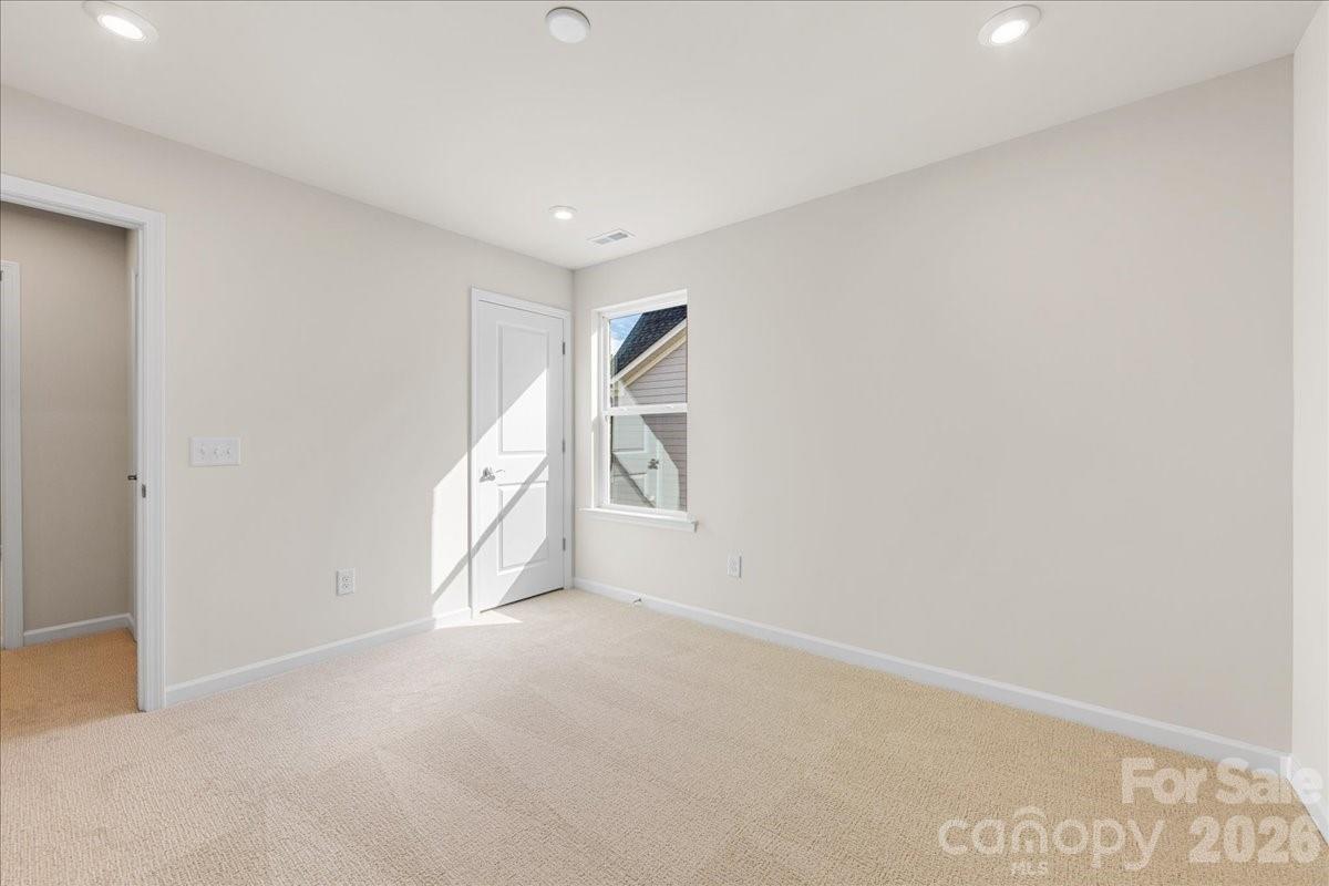 8233 Franklin Trail Street — Mint Hill