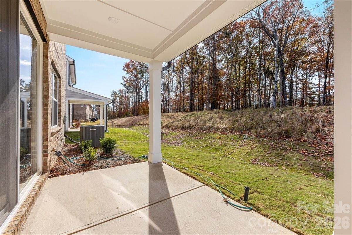8233 Franklin Trail Street — Mint Hill