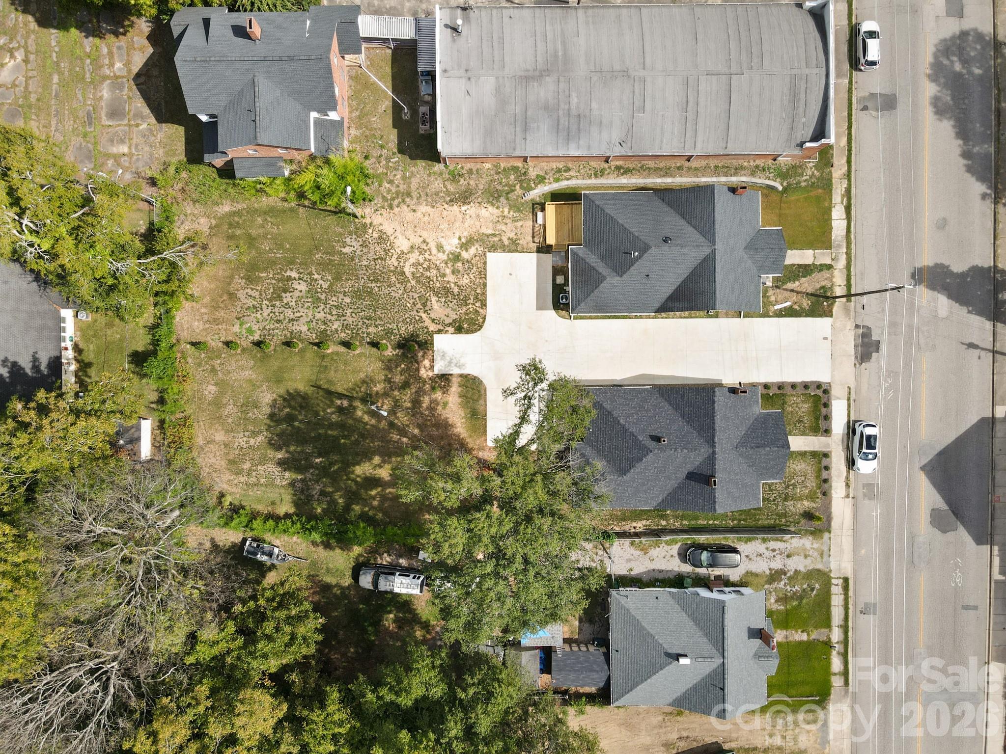 304 W Gay Street — Lancaster
