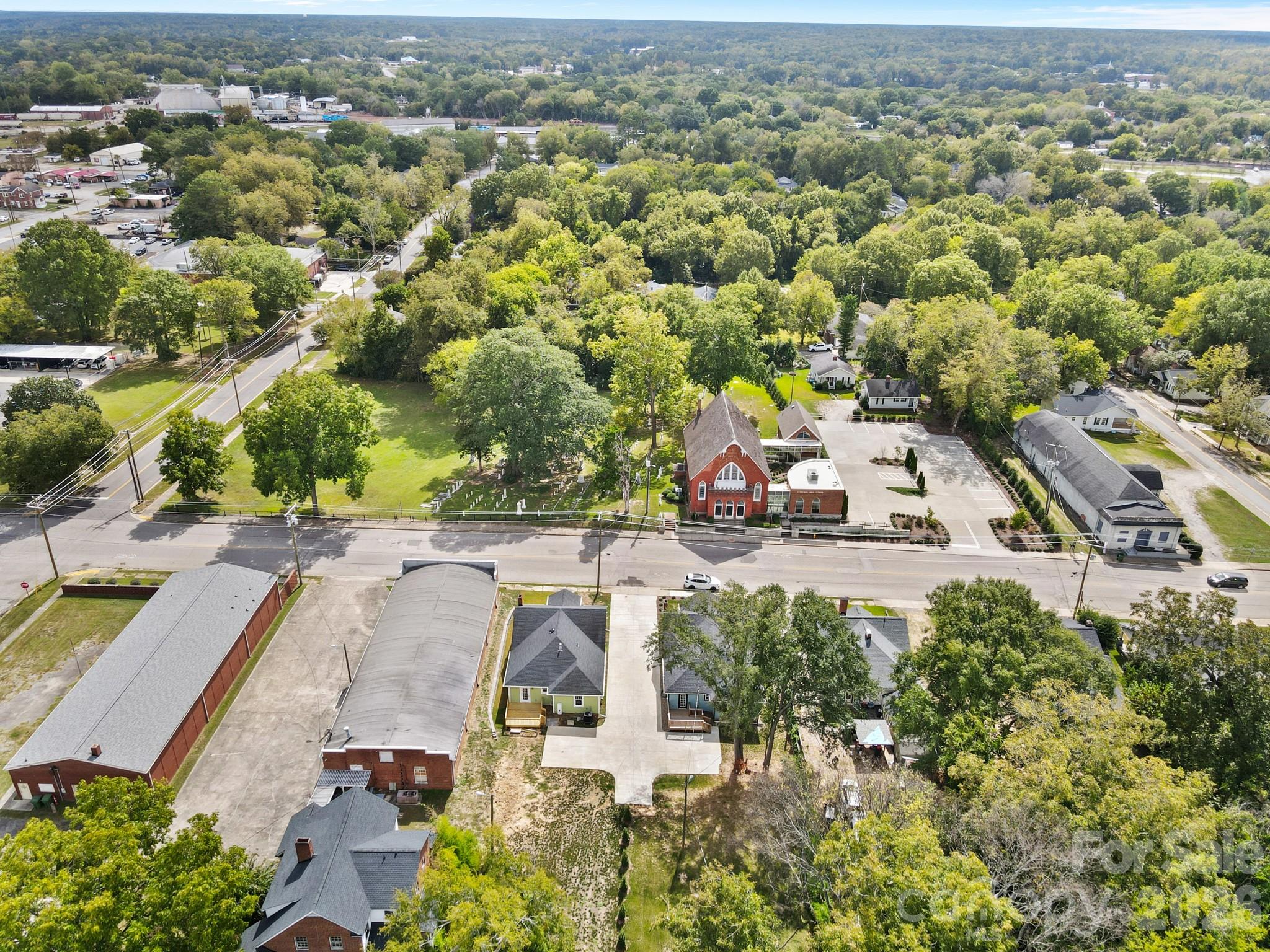 304 W Gay Street — Lancaster