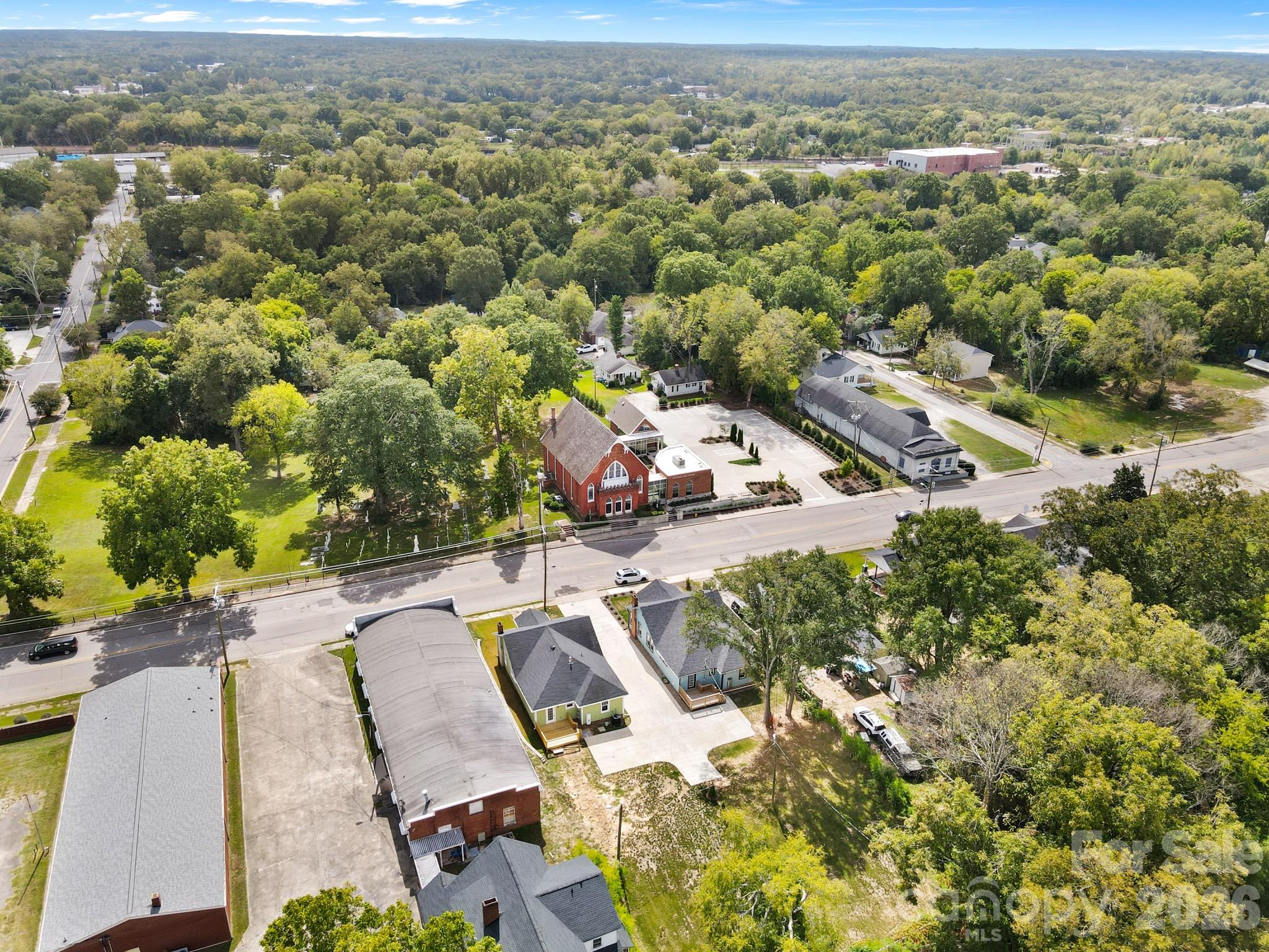 304 W Gay Street — Lancaster
