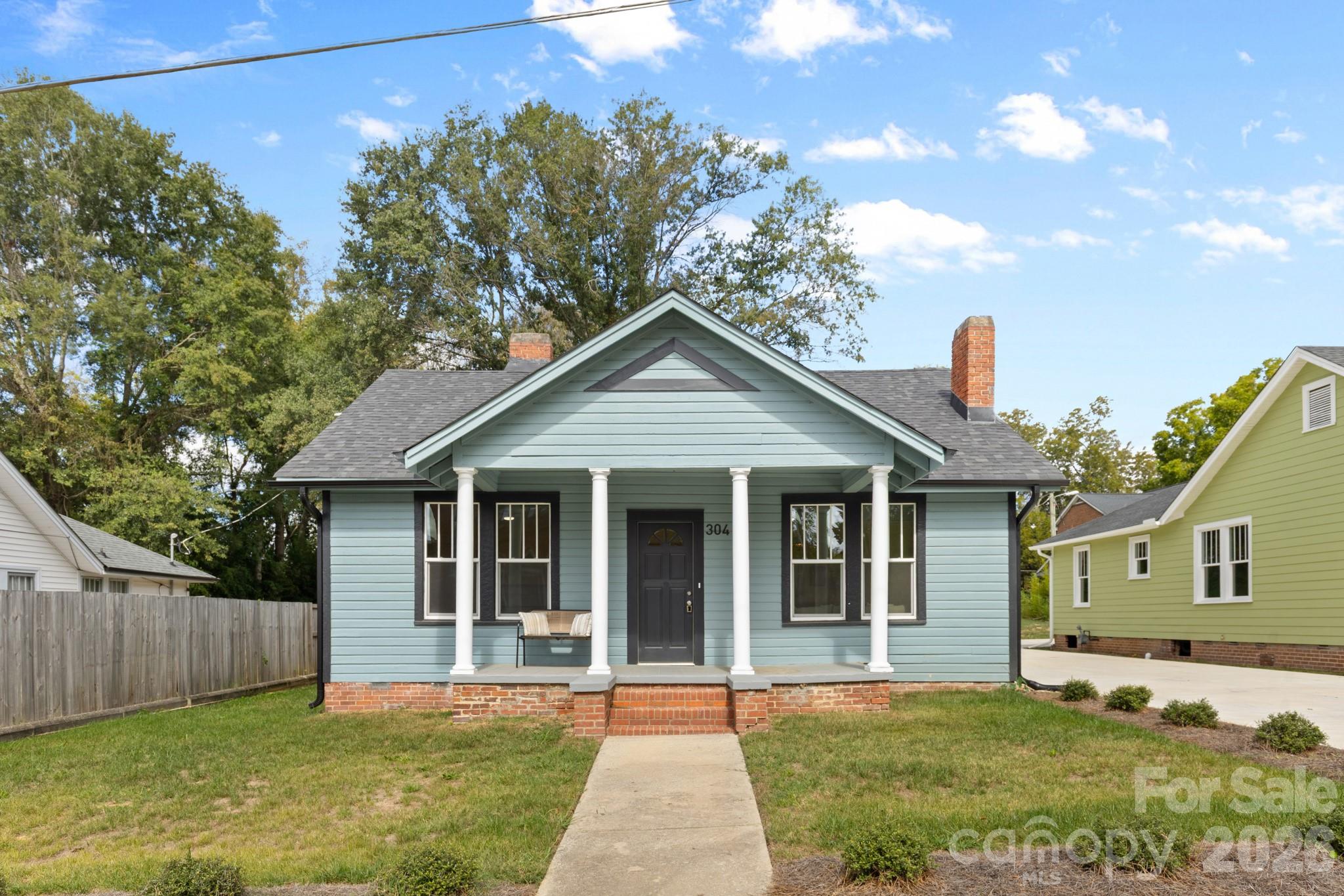 304 W Gay Street — Lancaster