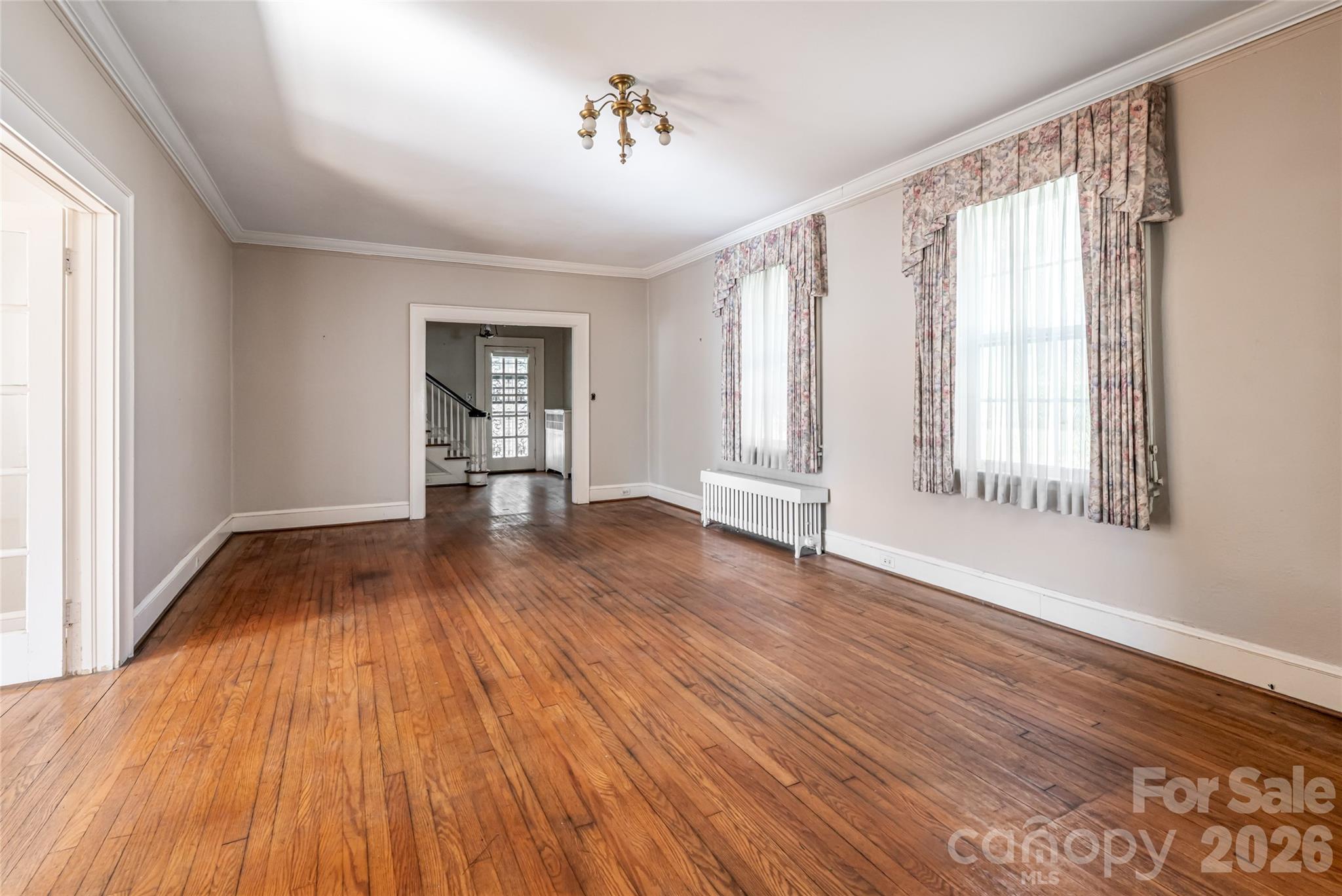 325 Vanderbilt Road — Asheville