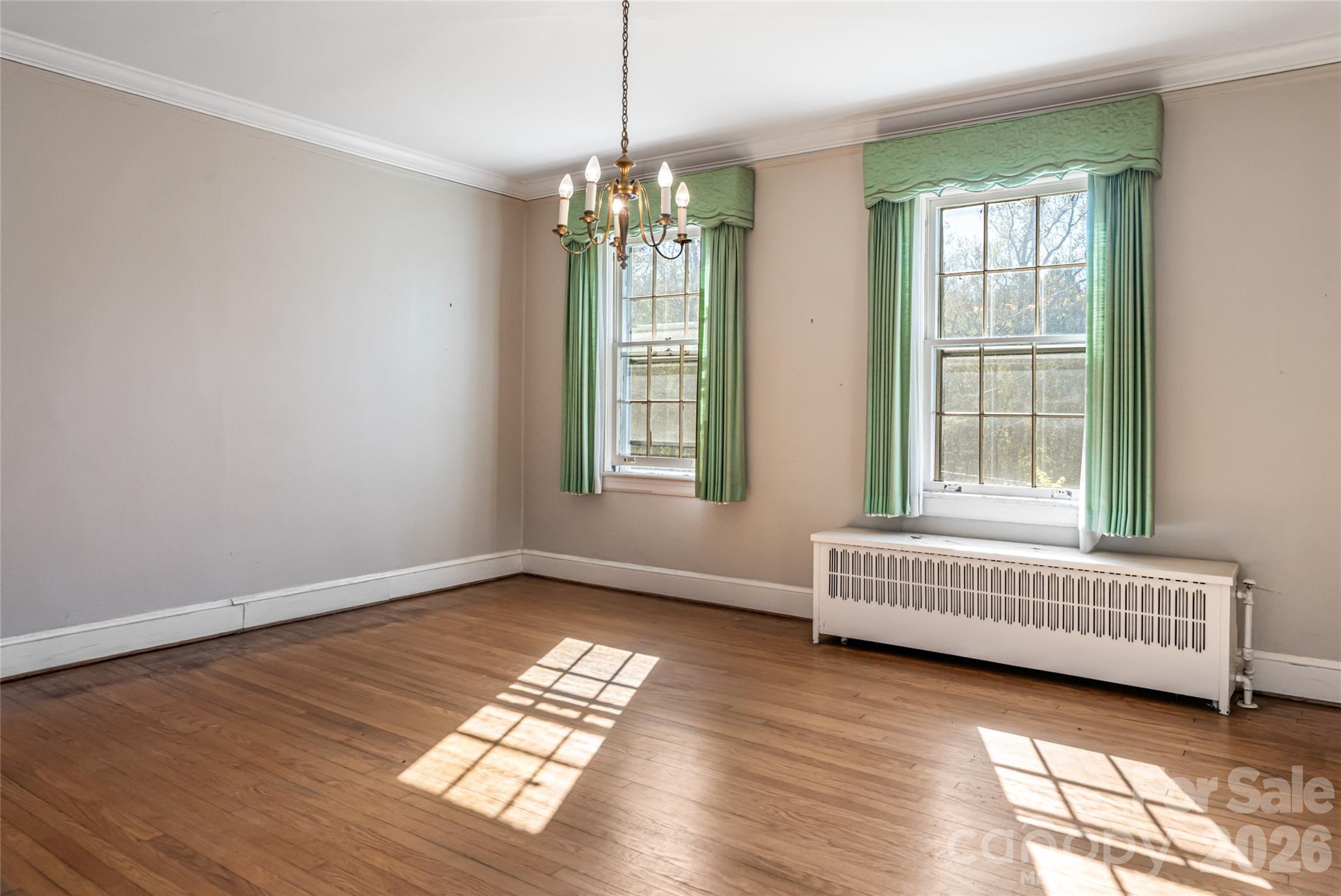 325 Vanderbilt Road — Asheville