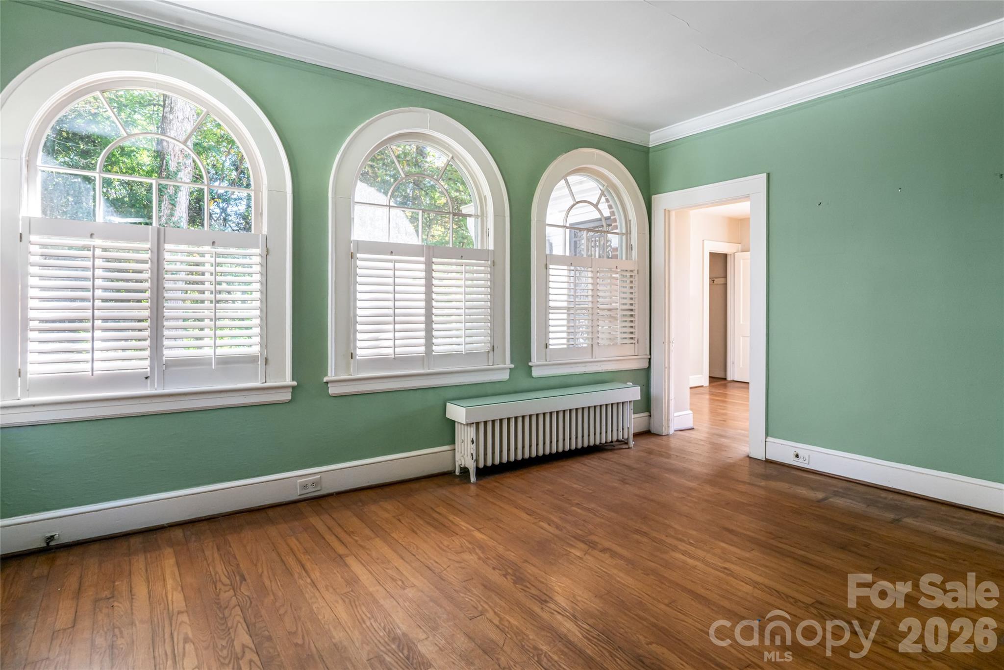 325 Vanderbilt Road — Asheville