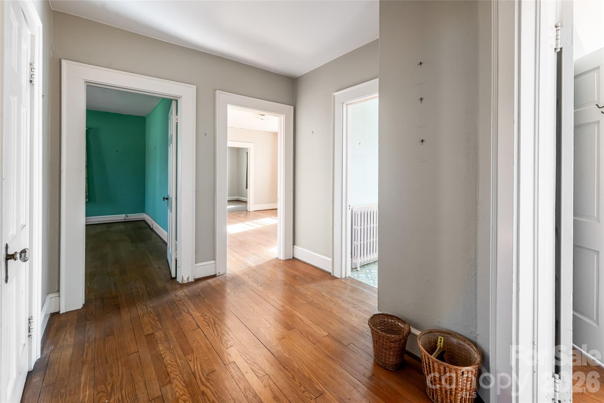 325 Vanderbilt Road — Asheville