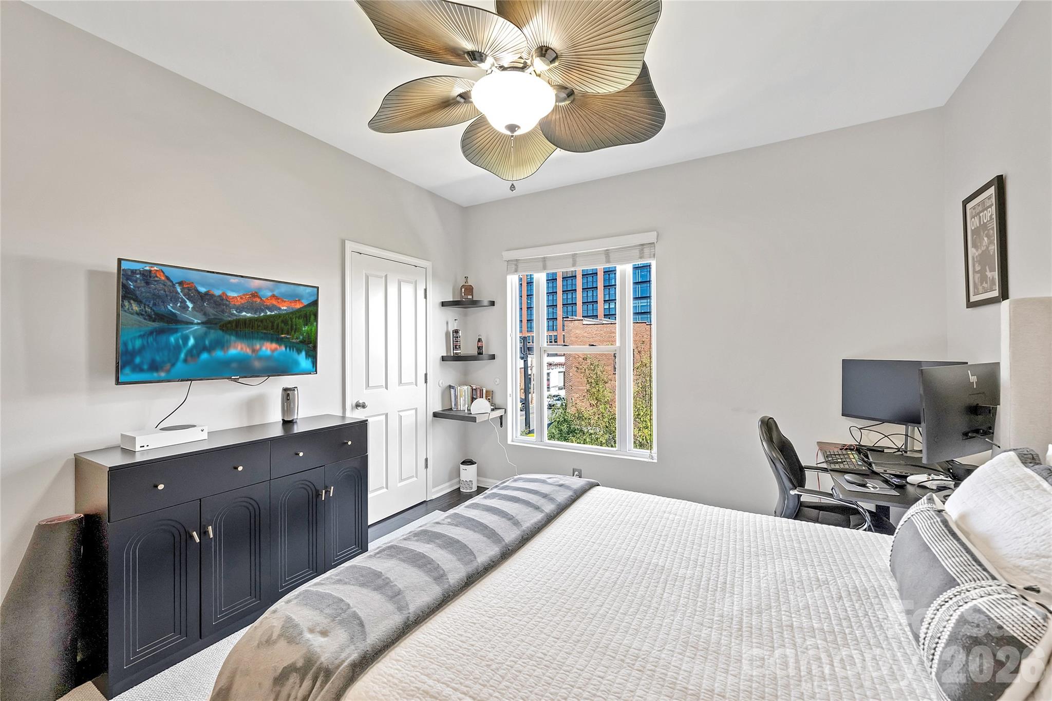 1425 Camden Road — Charlotte