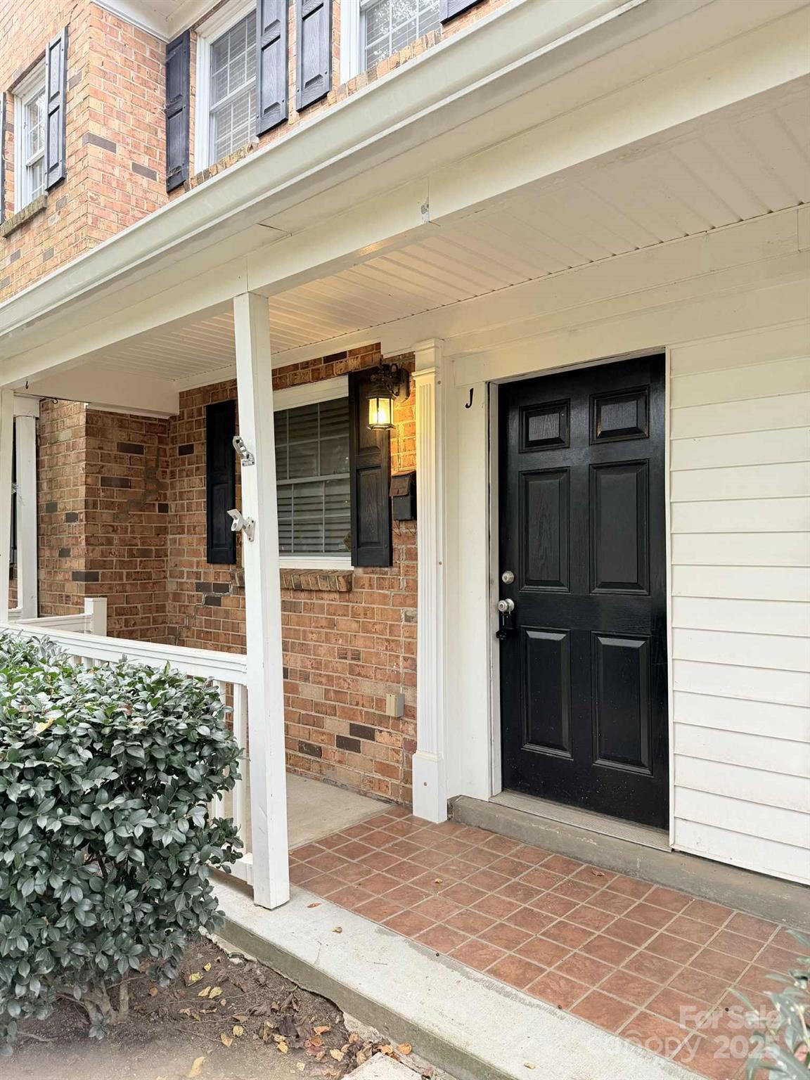 1218 Green Oaks Lane #J — Charlotte