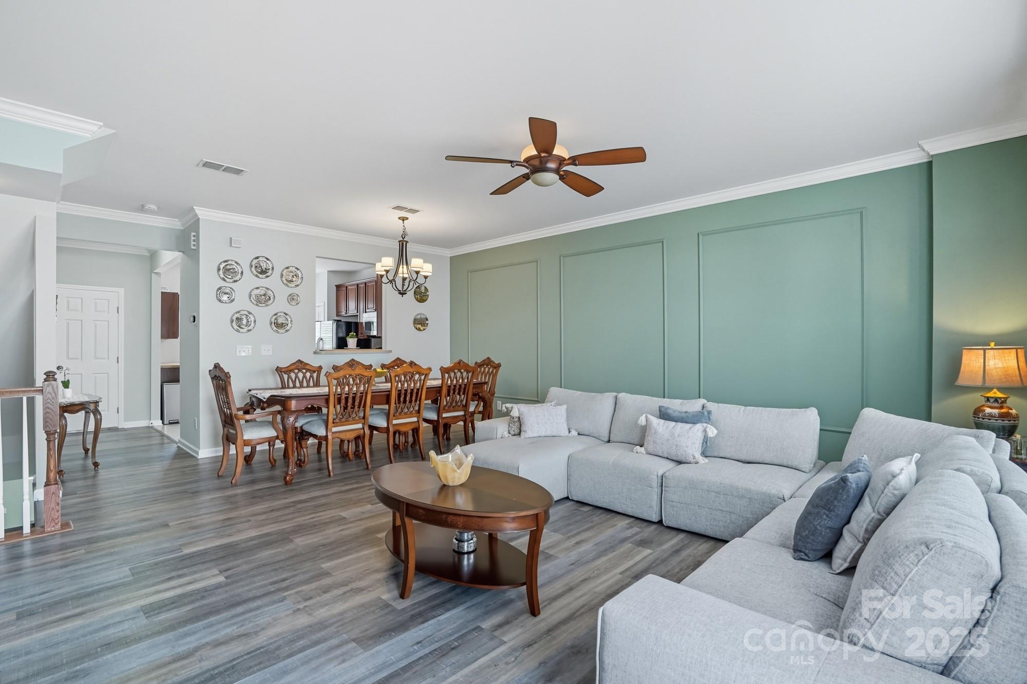 15815 Castle Watch Avenue — Charlotte