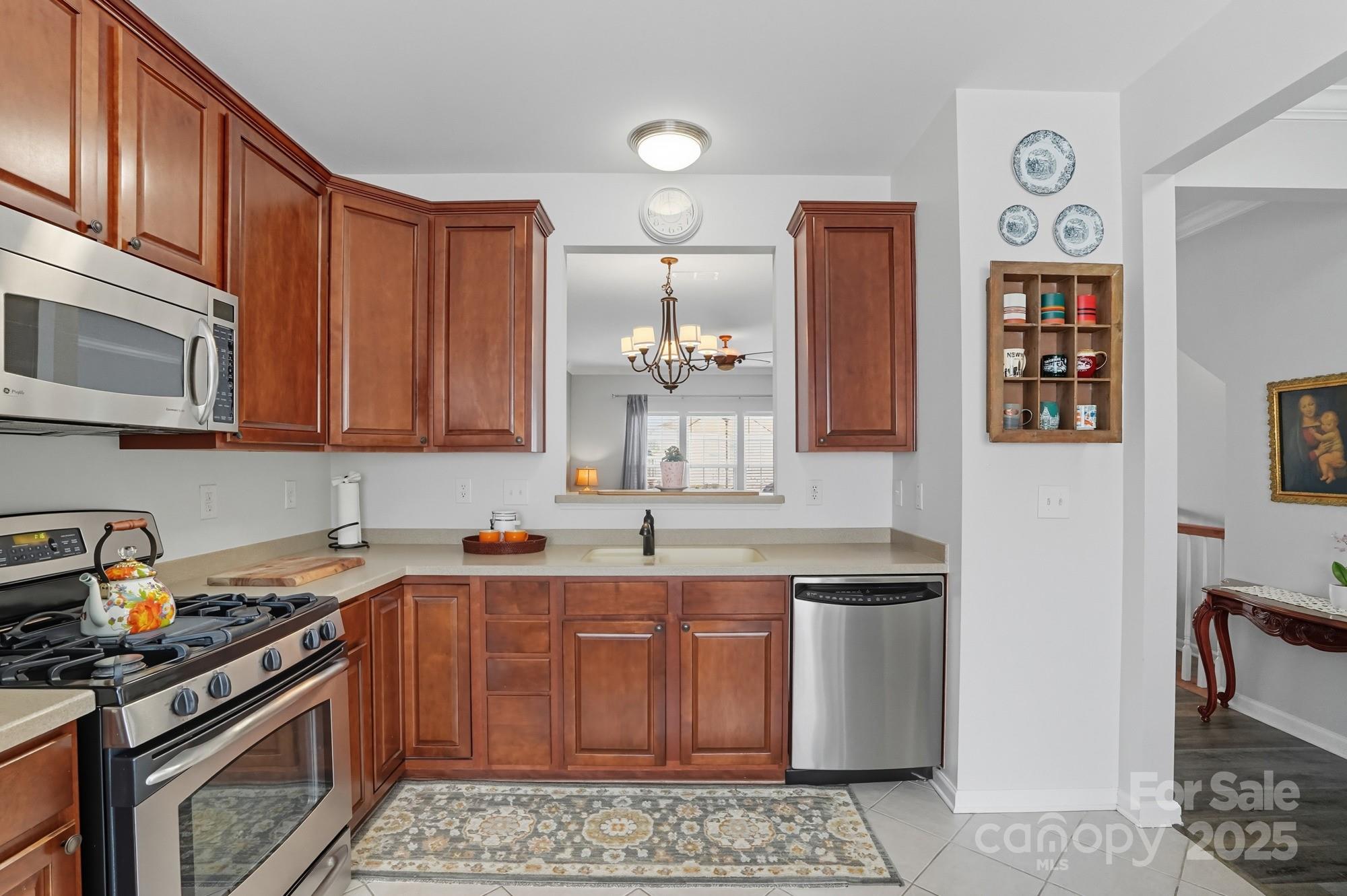 15815 Castle Watch Avenue — Charlotte