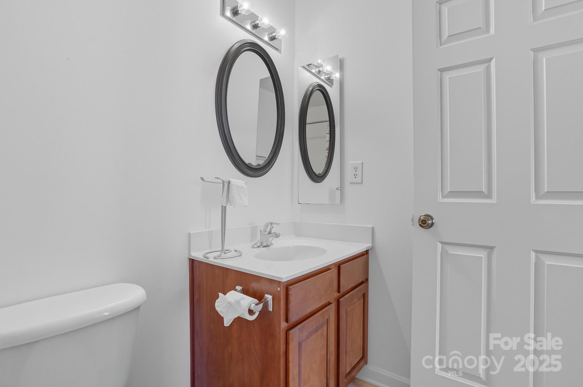 15815 Castle Watch Avenue — Charlotte
