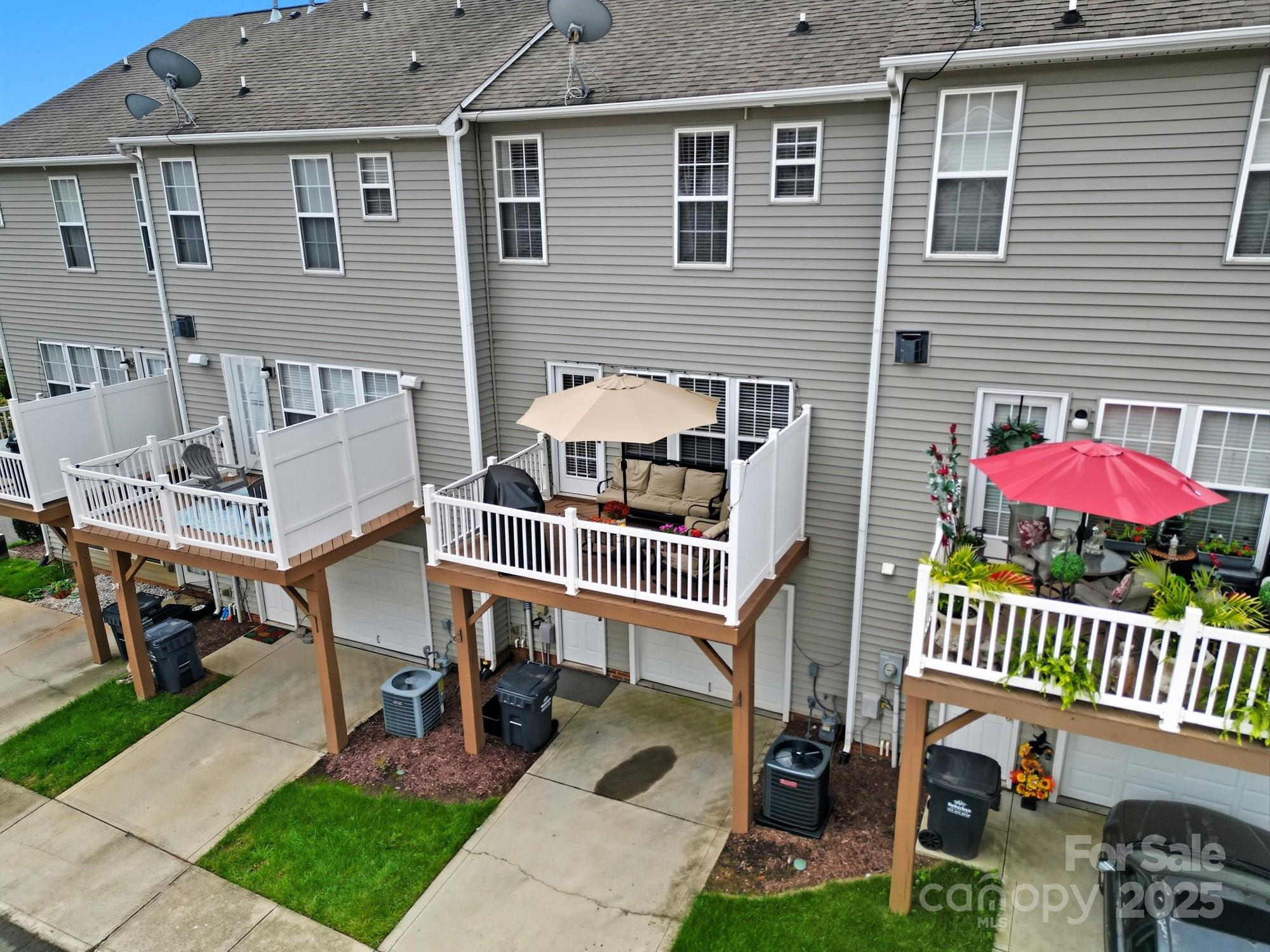 15815 Castle Watch Avenue — Charlotte