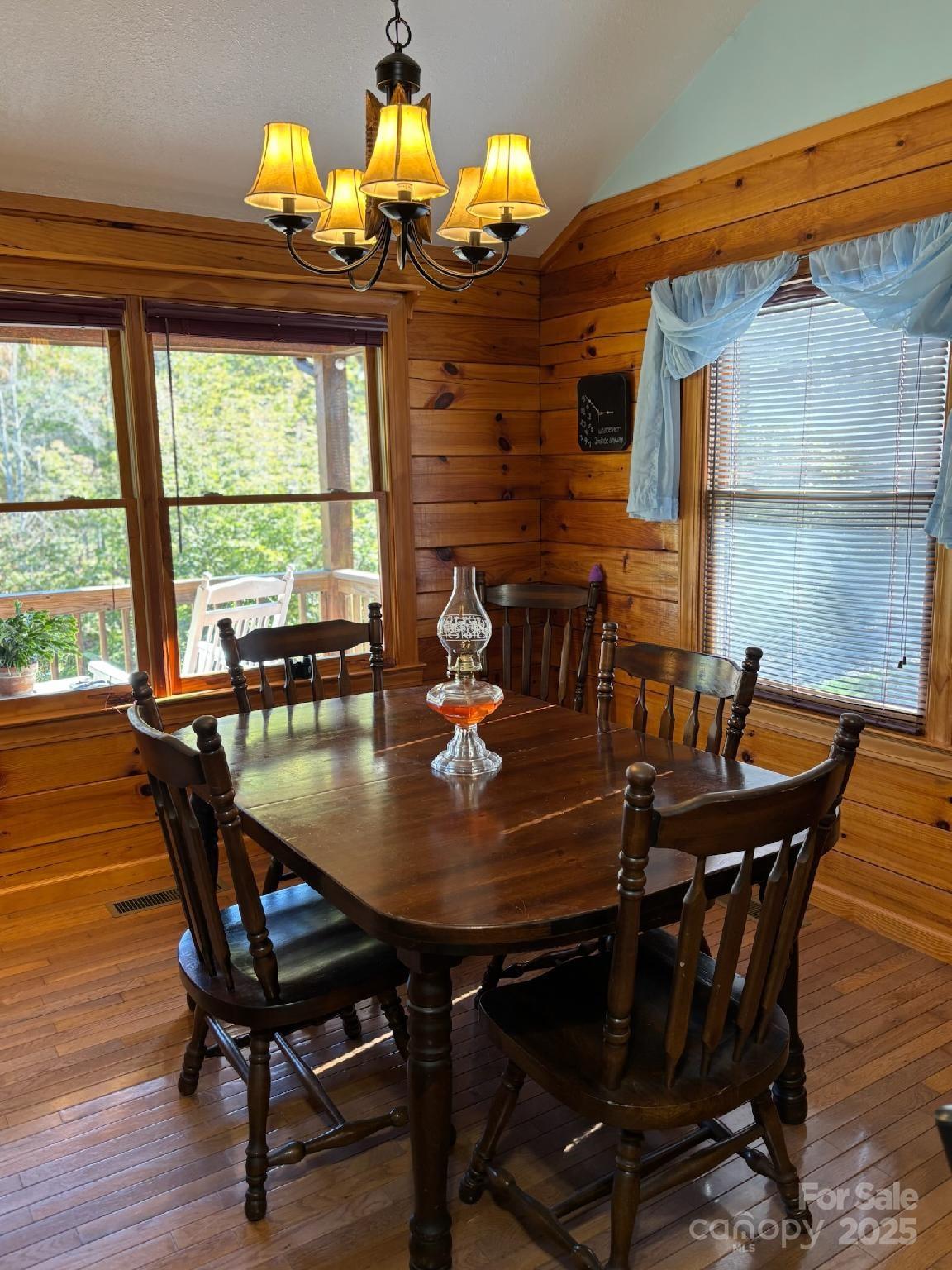 408 Dora Lane — Bakersville