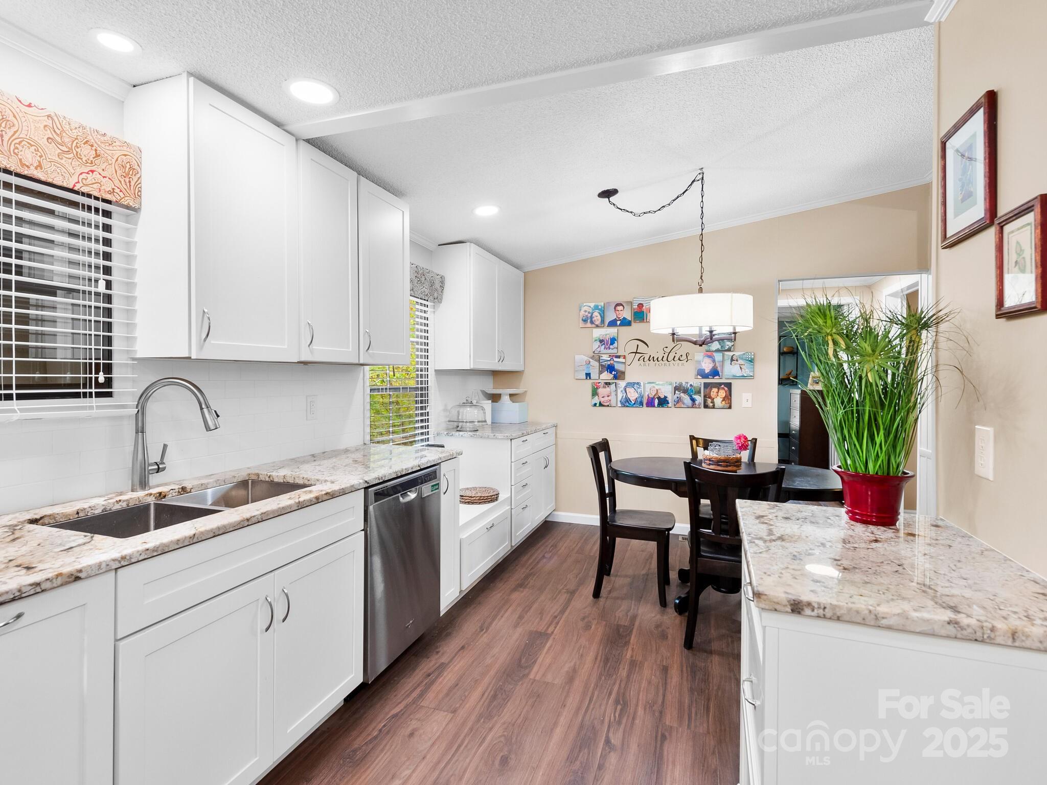 52 Delta Lane — Sylva