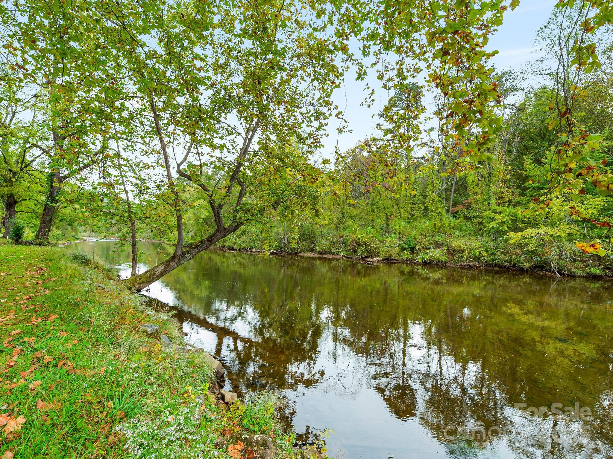 52 Delta Lane — Sylva