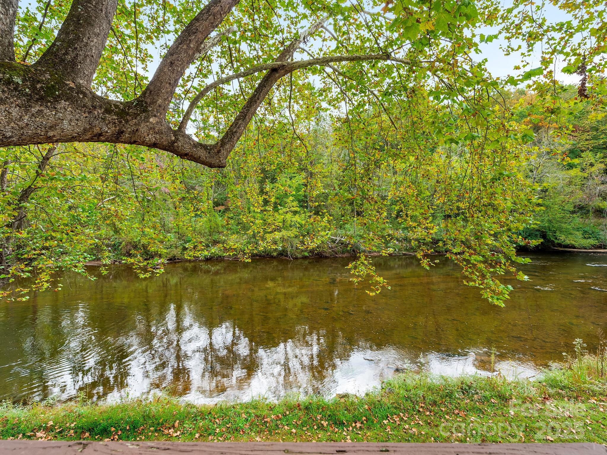 52 Delta Lane — Sylva
