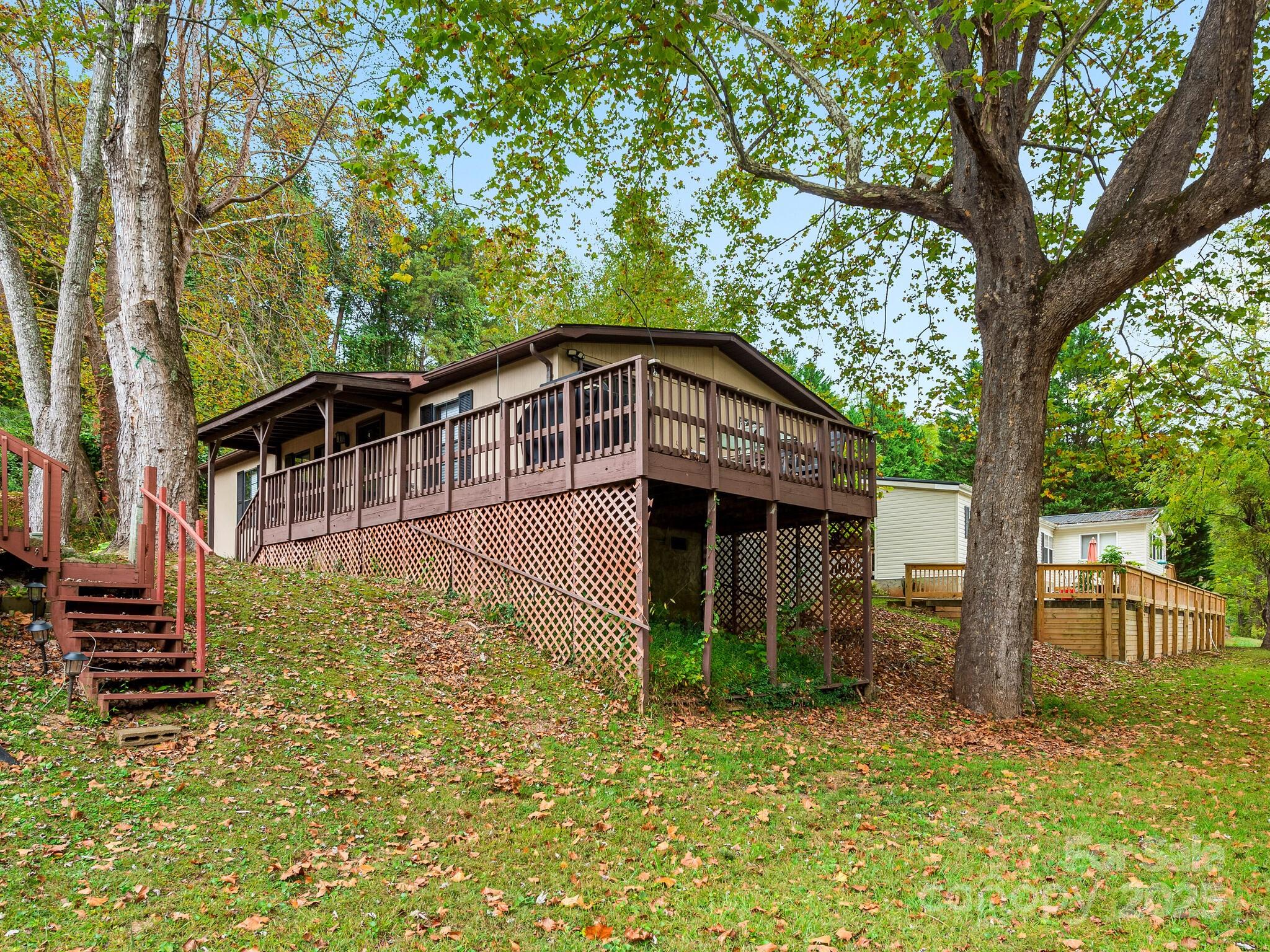 52 Delta Lane — Sylva