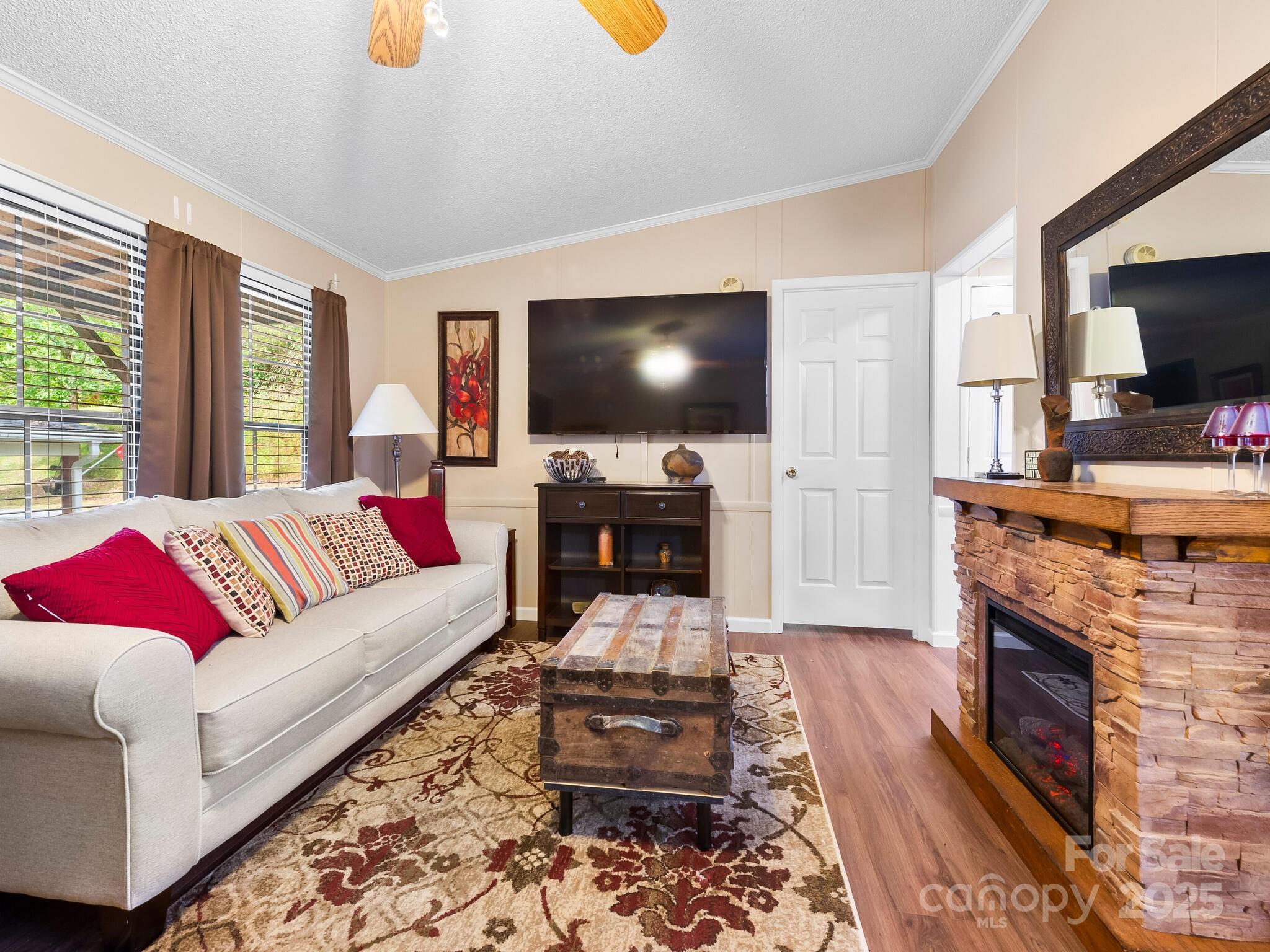 52 Delta Lane — Sylva