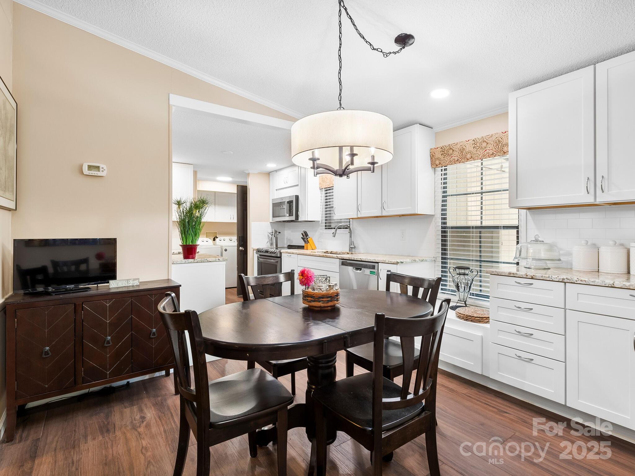 52 Delta Lane — Sylva
