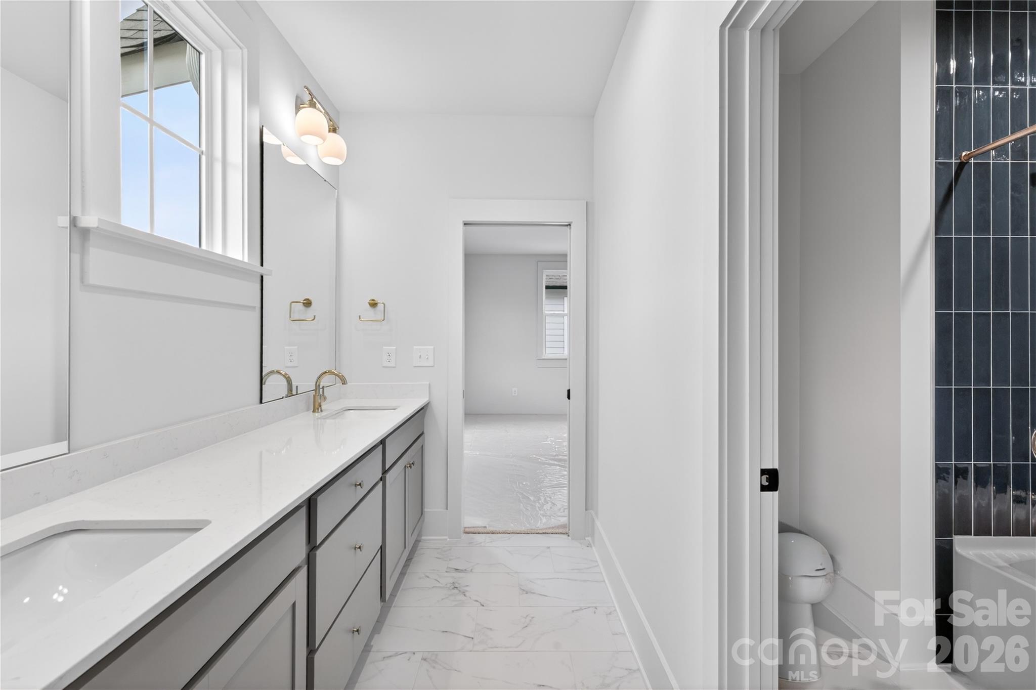 7237 Westrow Avenue — Charlotte