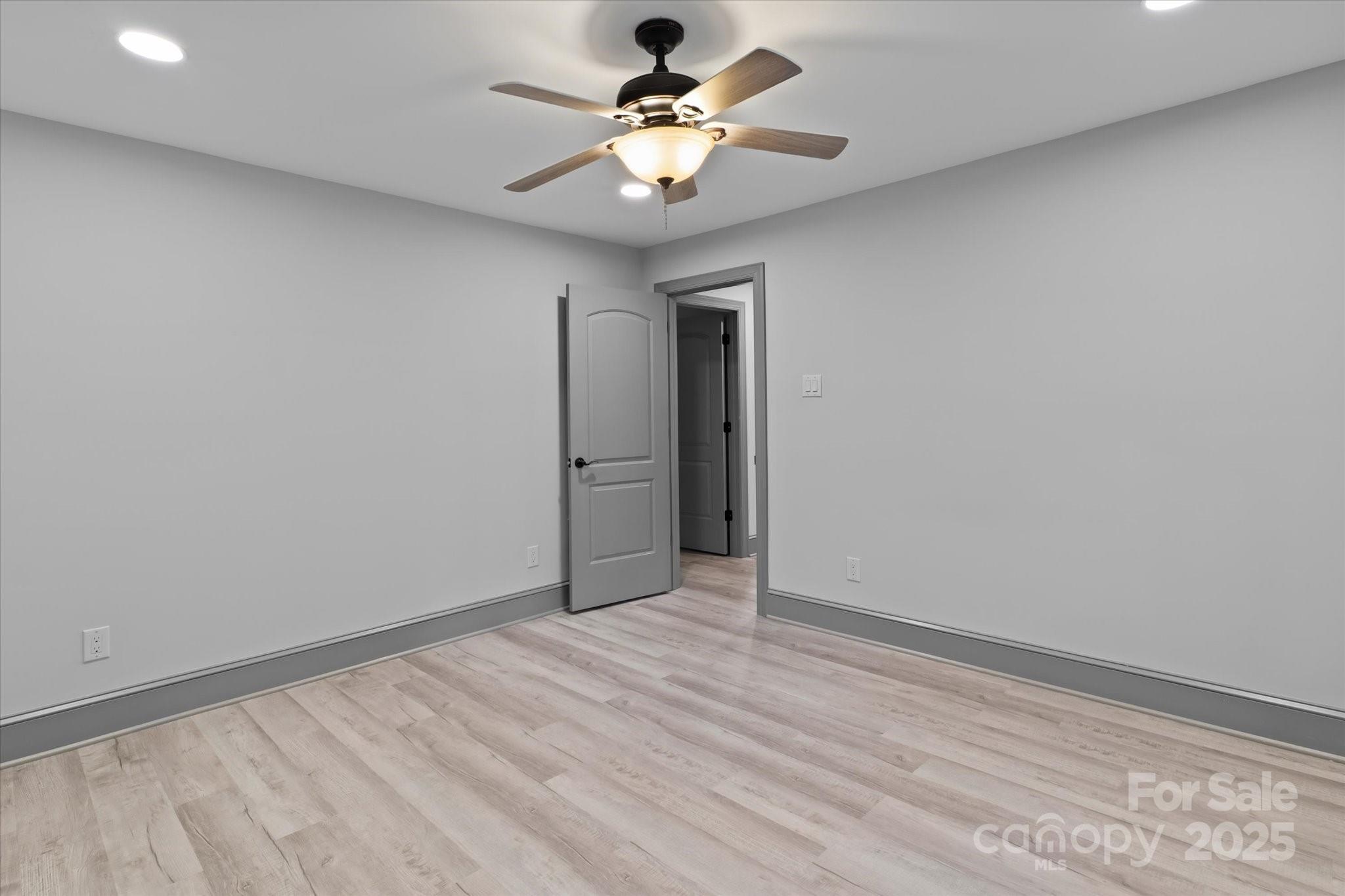 258 Crystal Circle — Mooresville
