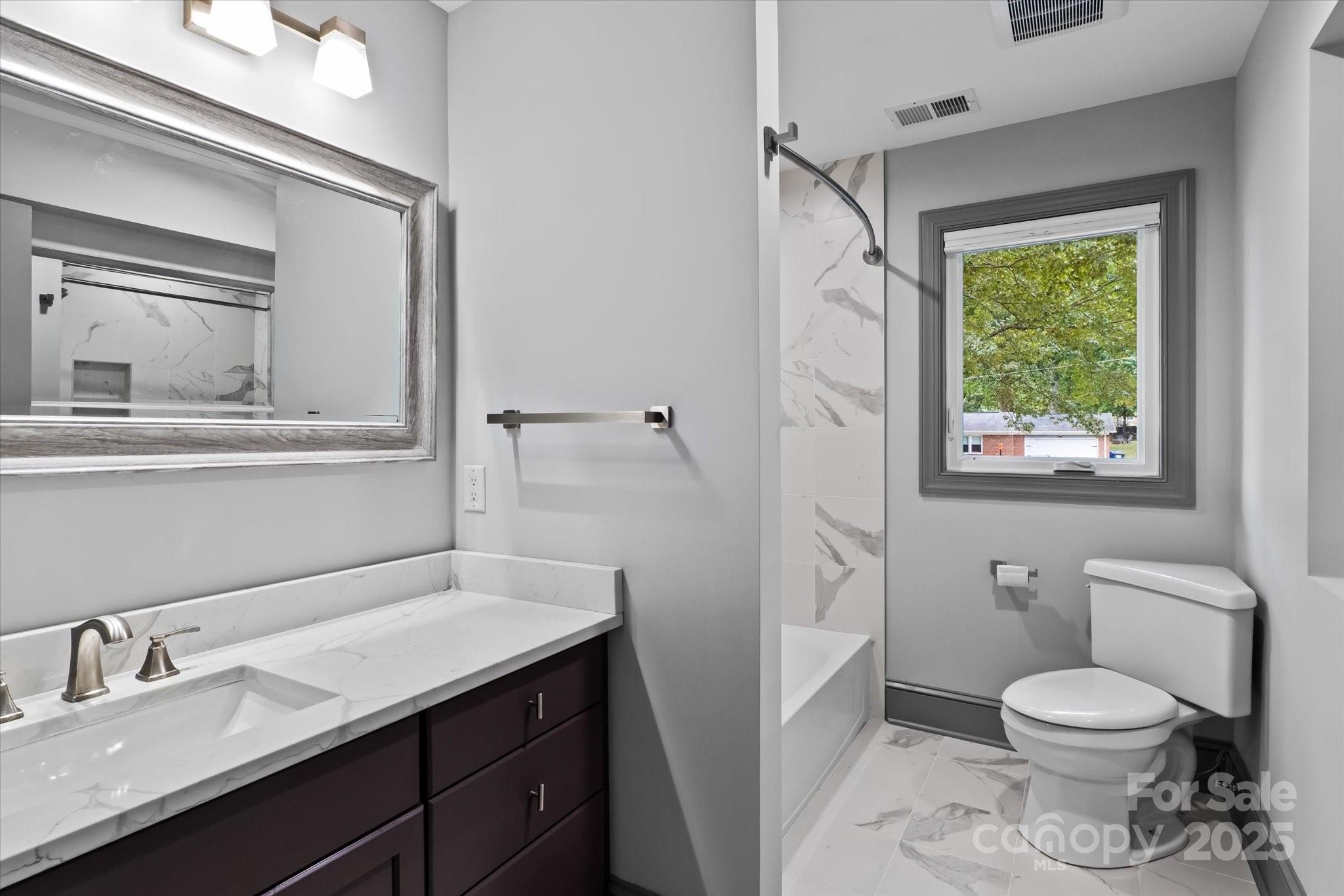 258 Crystal Circle — Mooresville