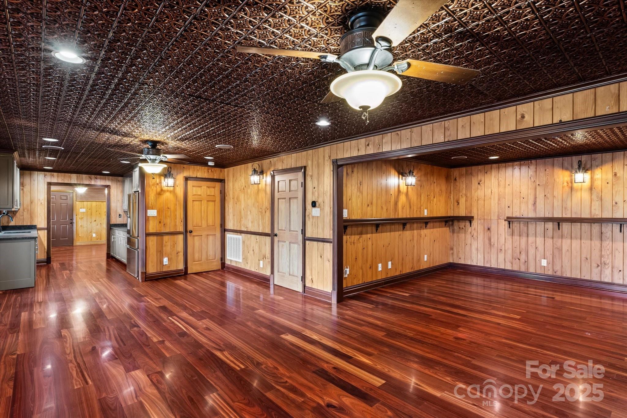 258 Crystal Circle — Mooresville