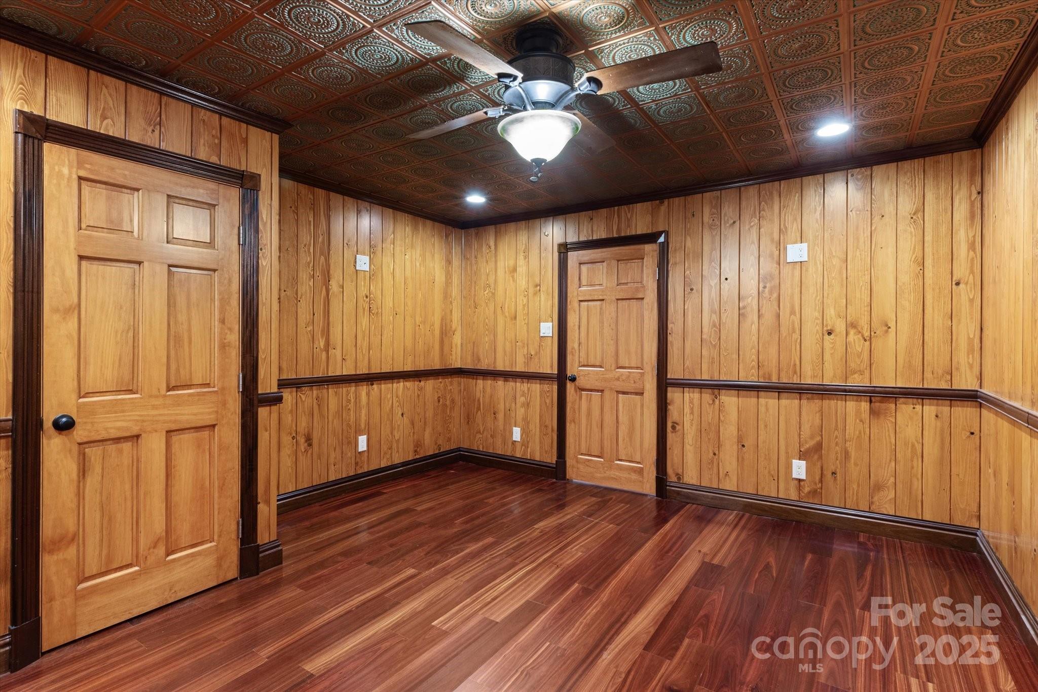 258 Crystal Circle — Mooresville
