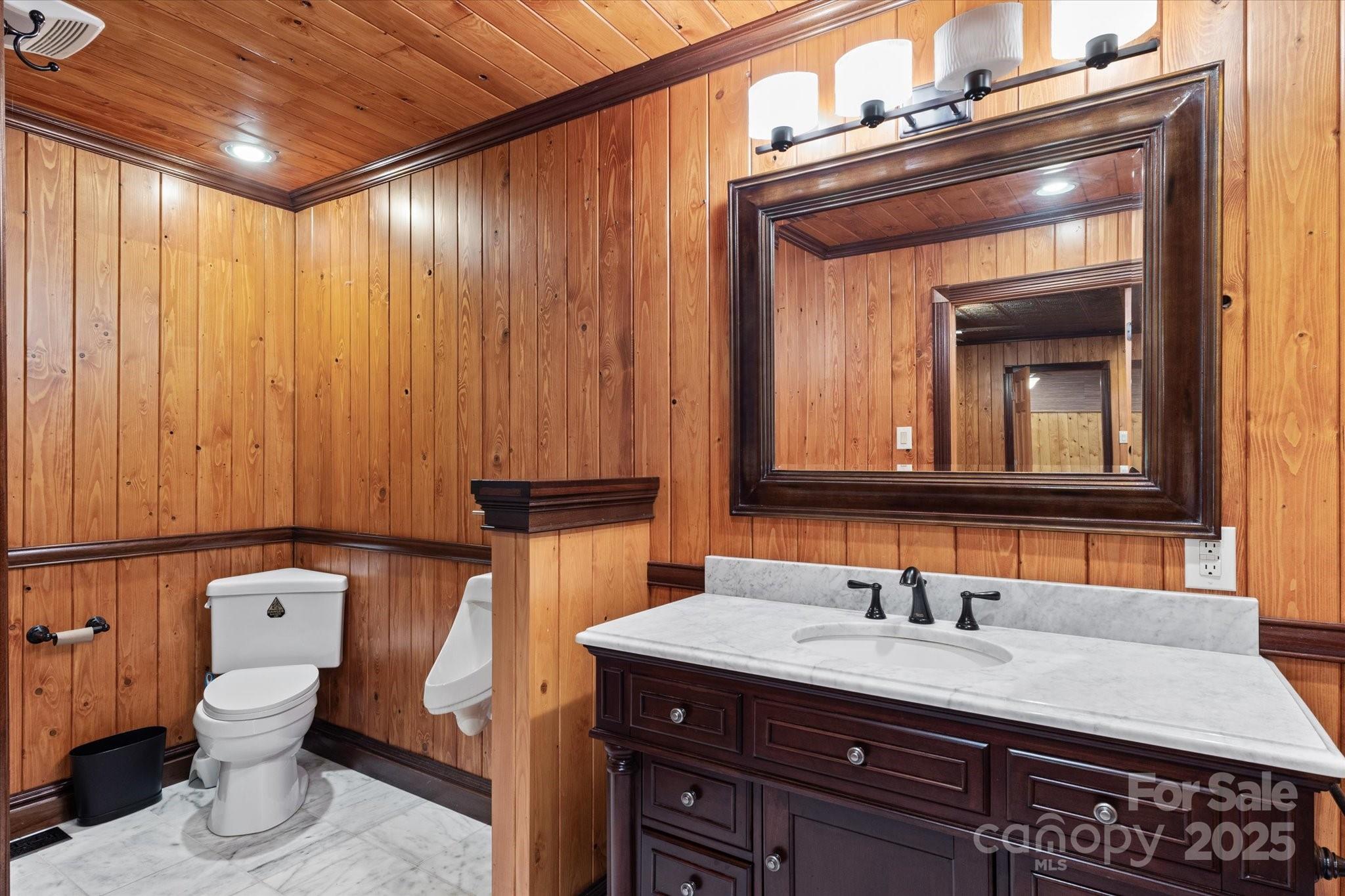 258 Crystal Circle — Mooresville