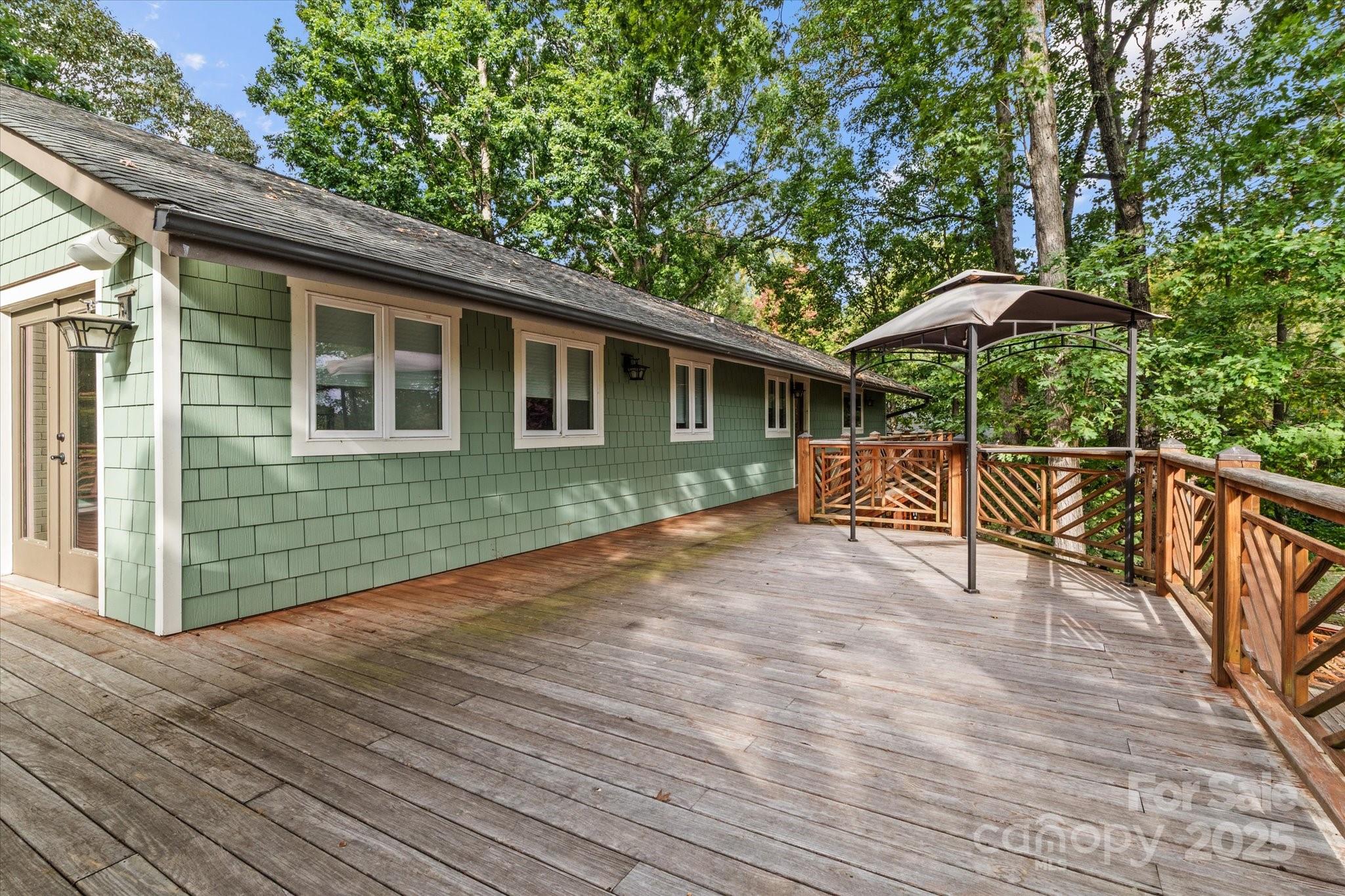 258 Crystal Circle — Mooresville