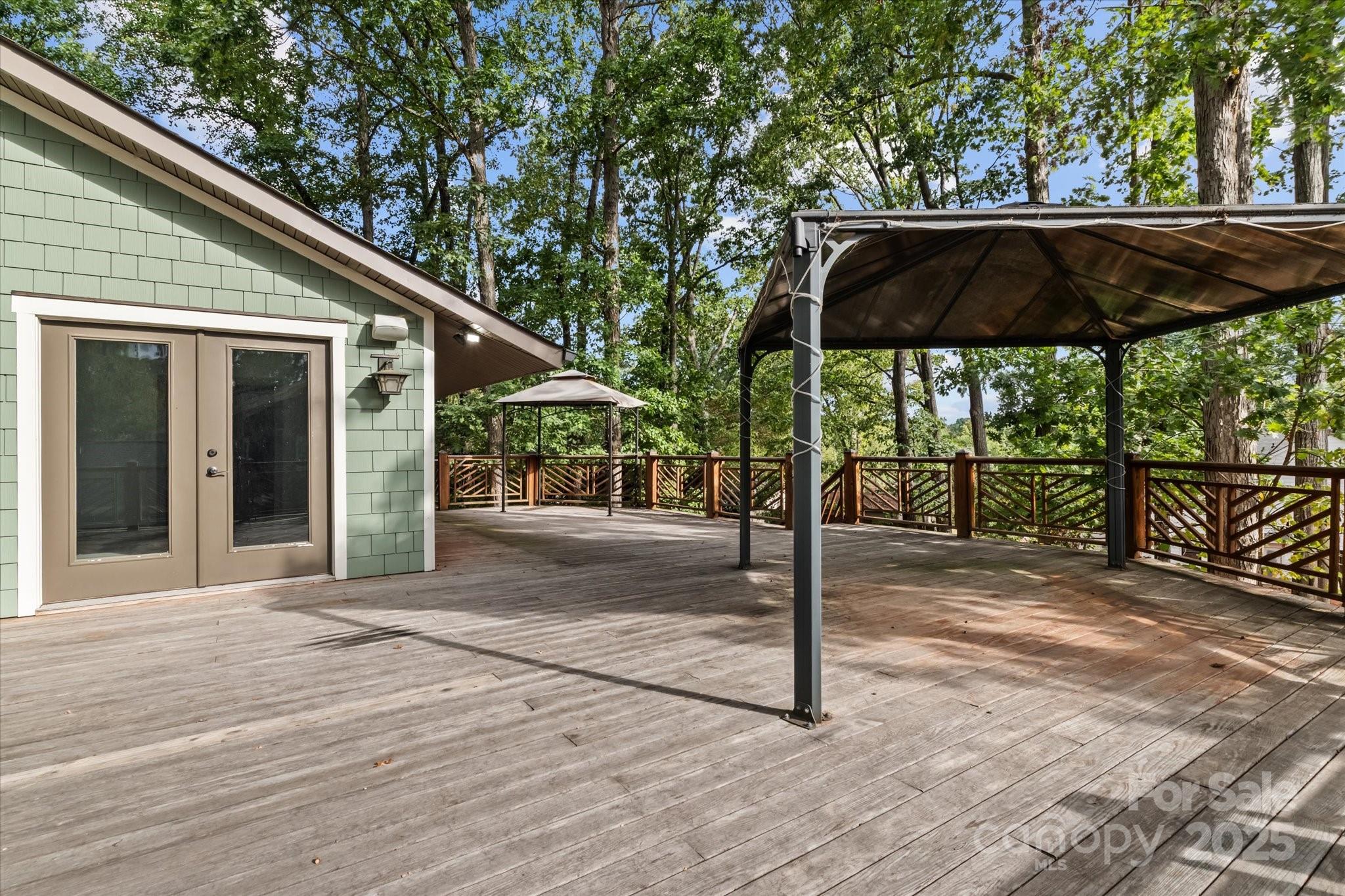 258 Crystal Circle — Mooresville