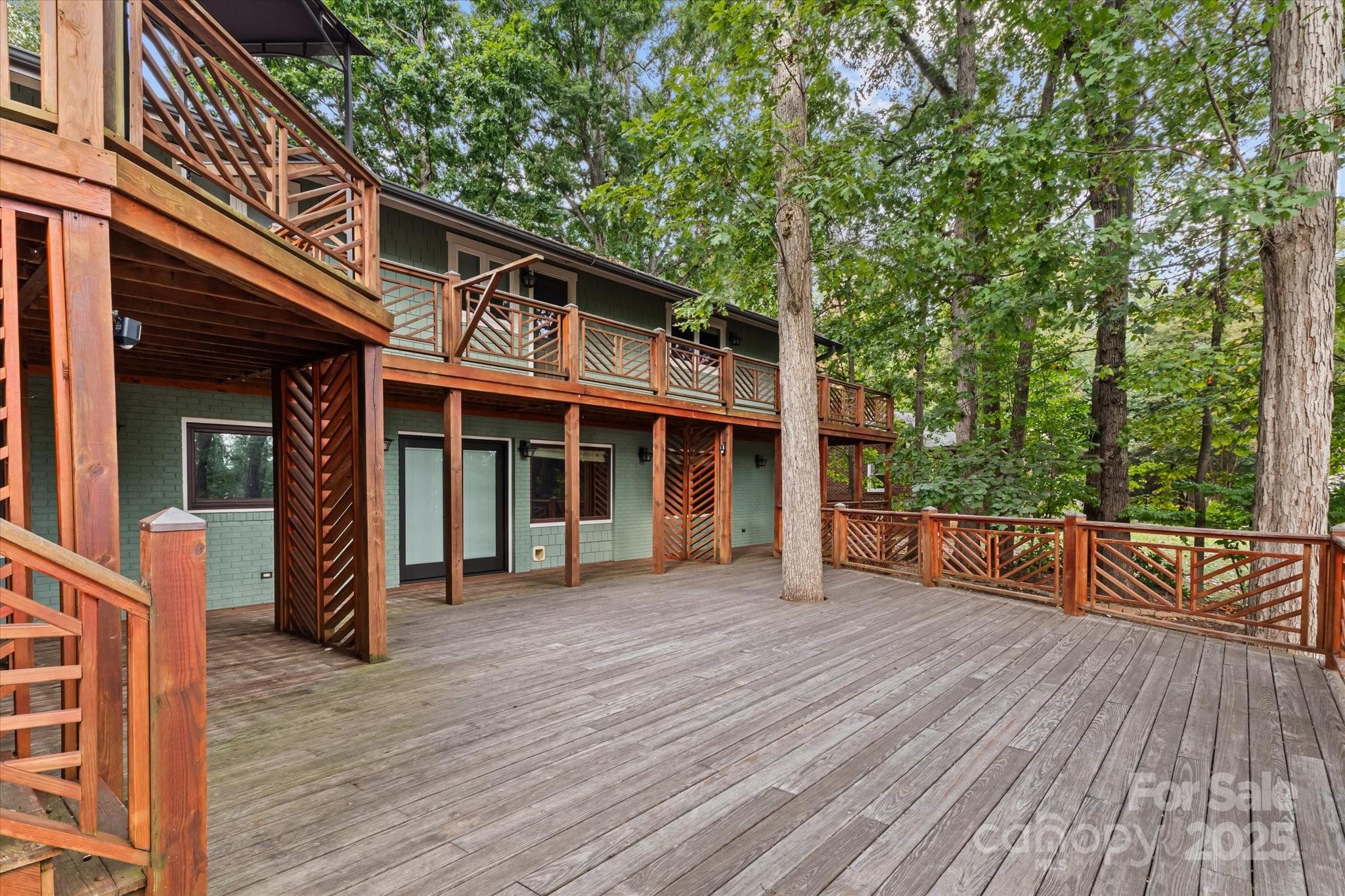 258 Crystal Circle — Mooresville