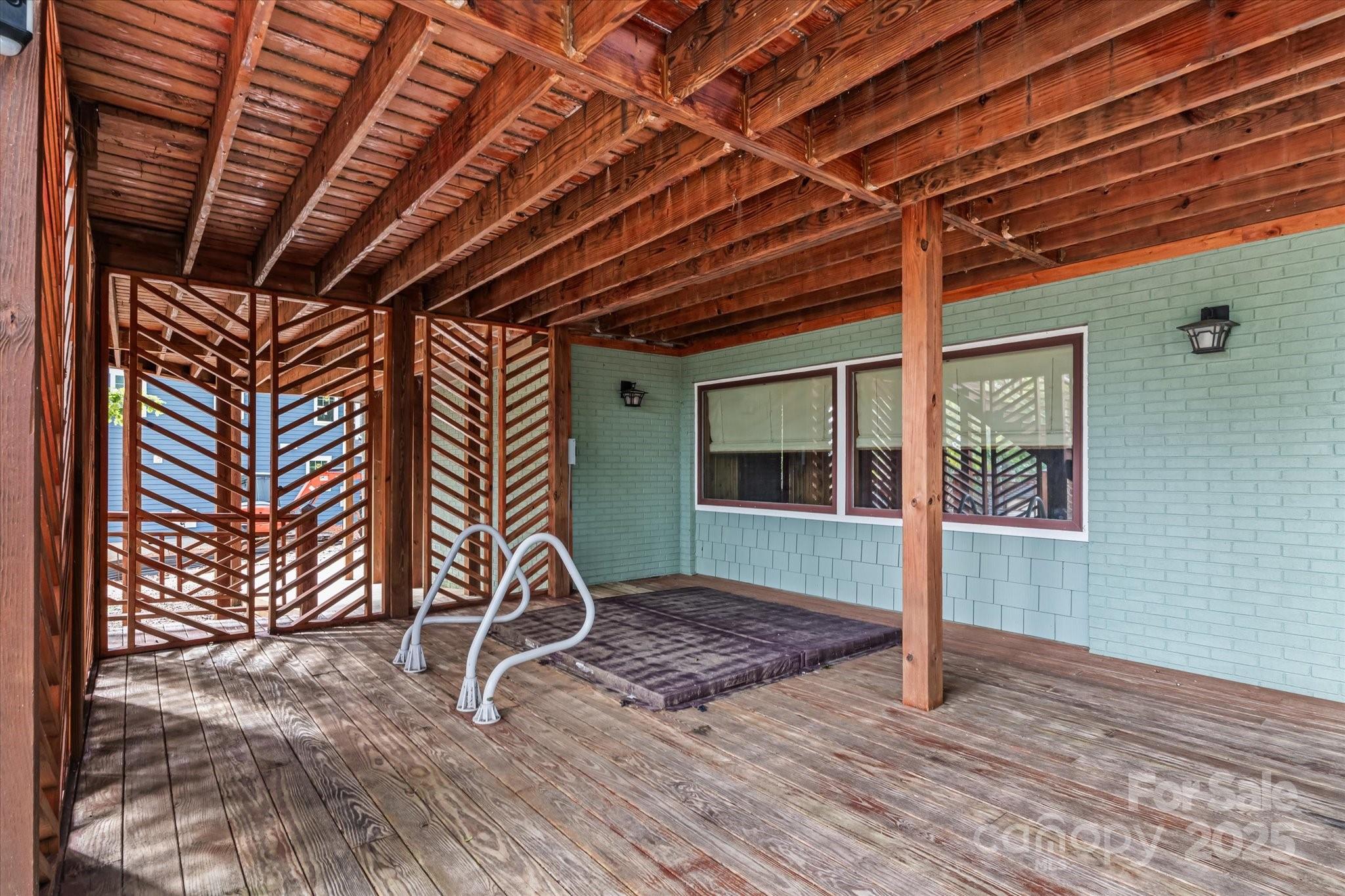 258 Crystal Circle — Mooresville