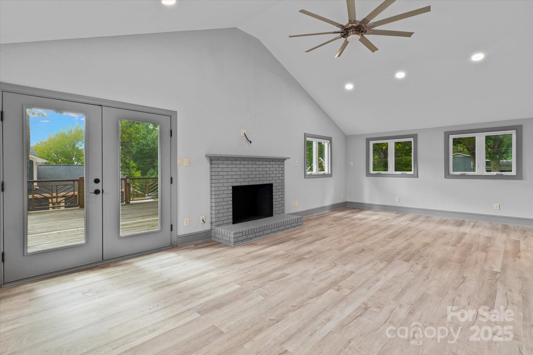 258 Crystal Circle — Mooresville